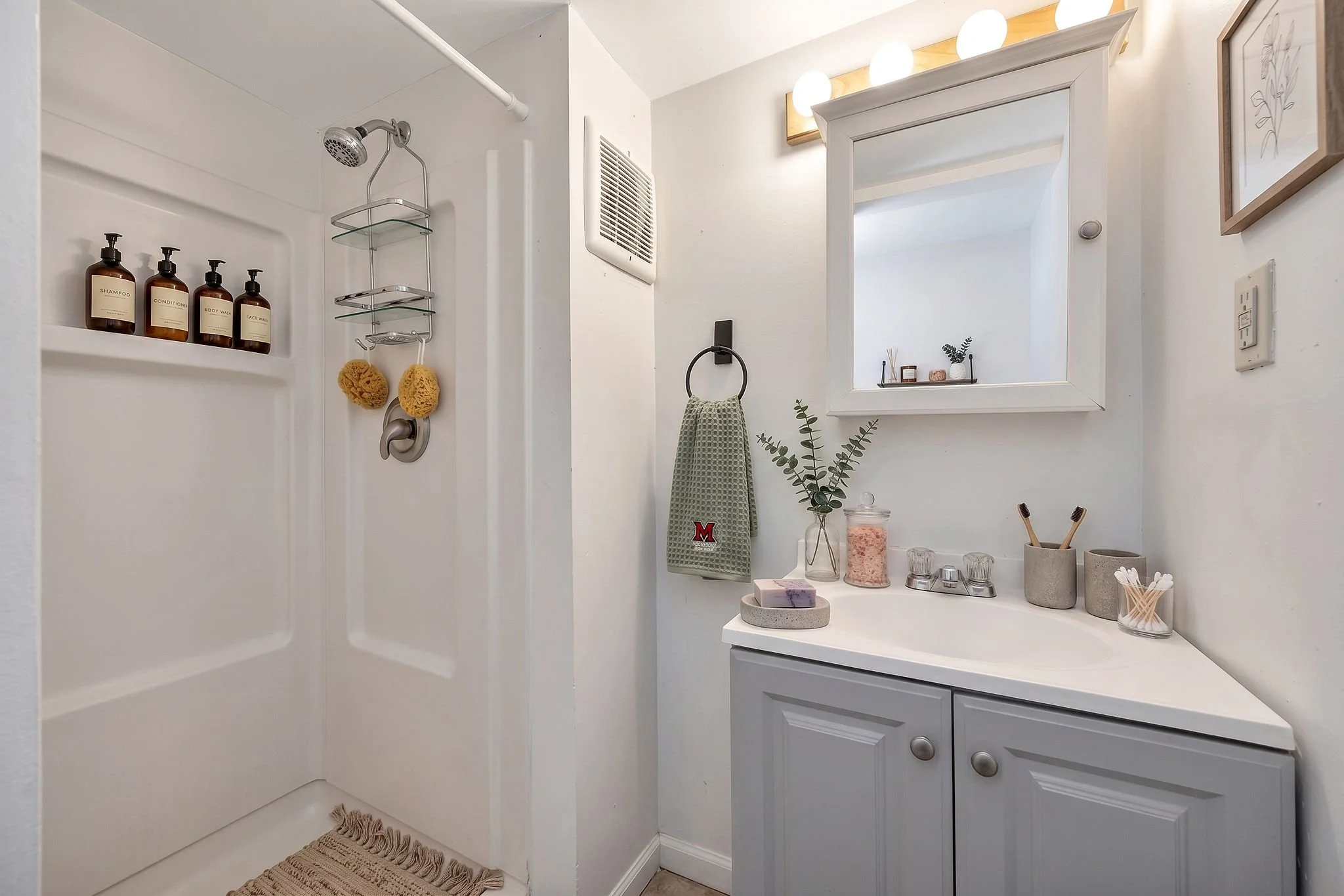 7_28 E Vine bathroom.jpg