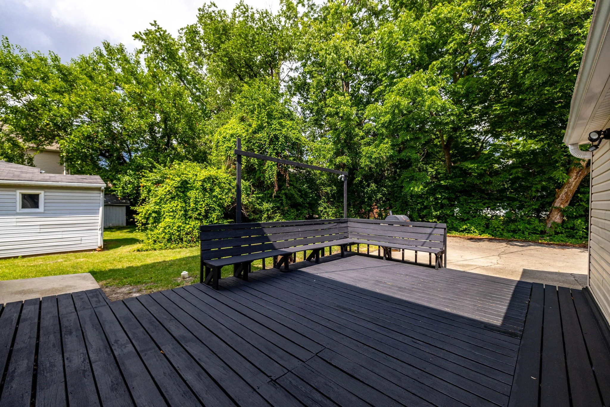 15_113 N Elm Porch.jpg
