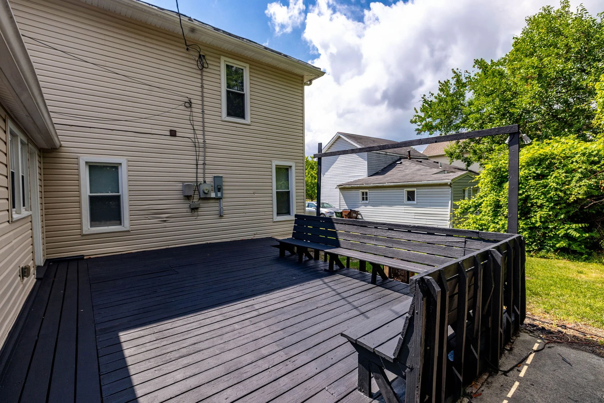 15b_113NElm Porch.jpg