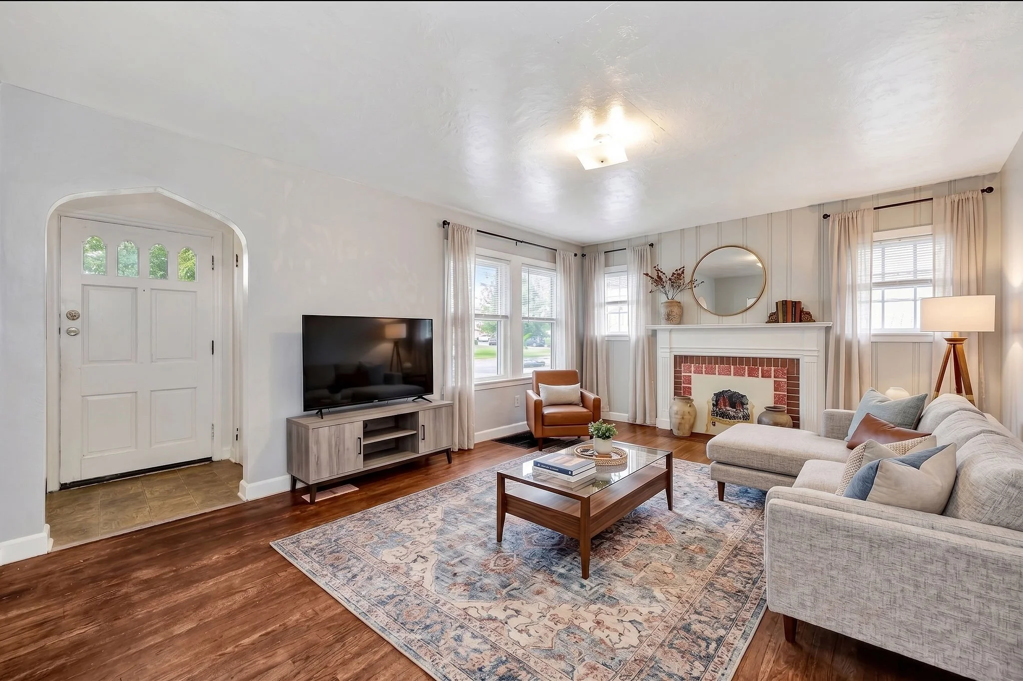 2_113 W Collins Living Room.jpg