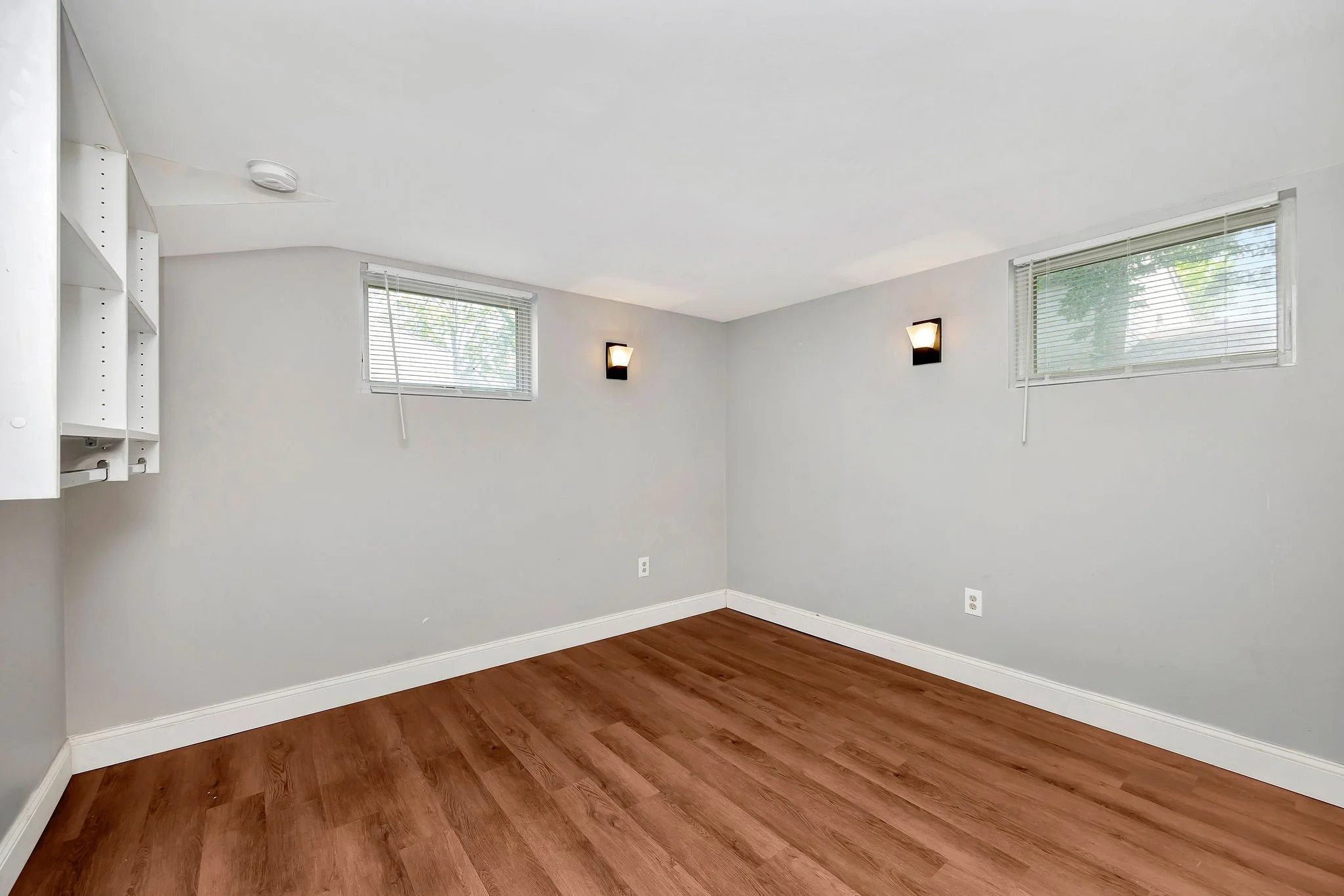 12a_113WCollinsBedroom.jpg