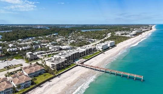 An overview image of Vero Beach in Florida.