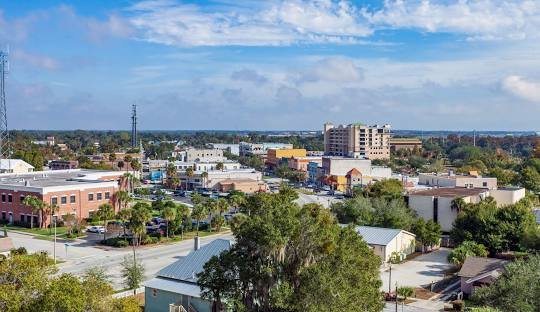 An overview shot of Kissimmee Florida.