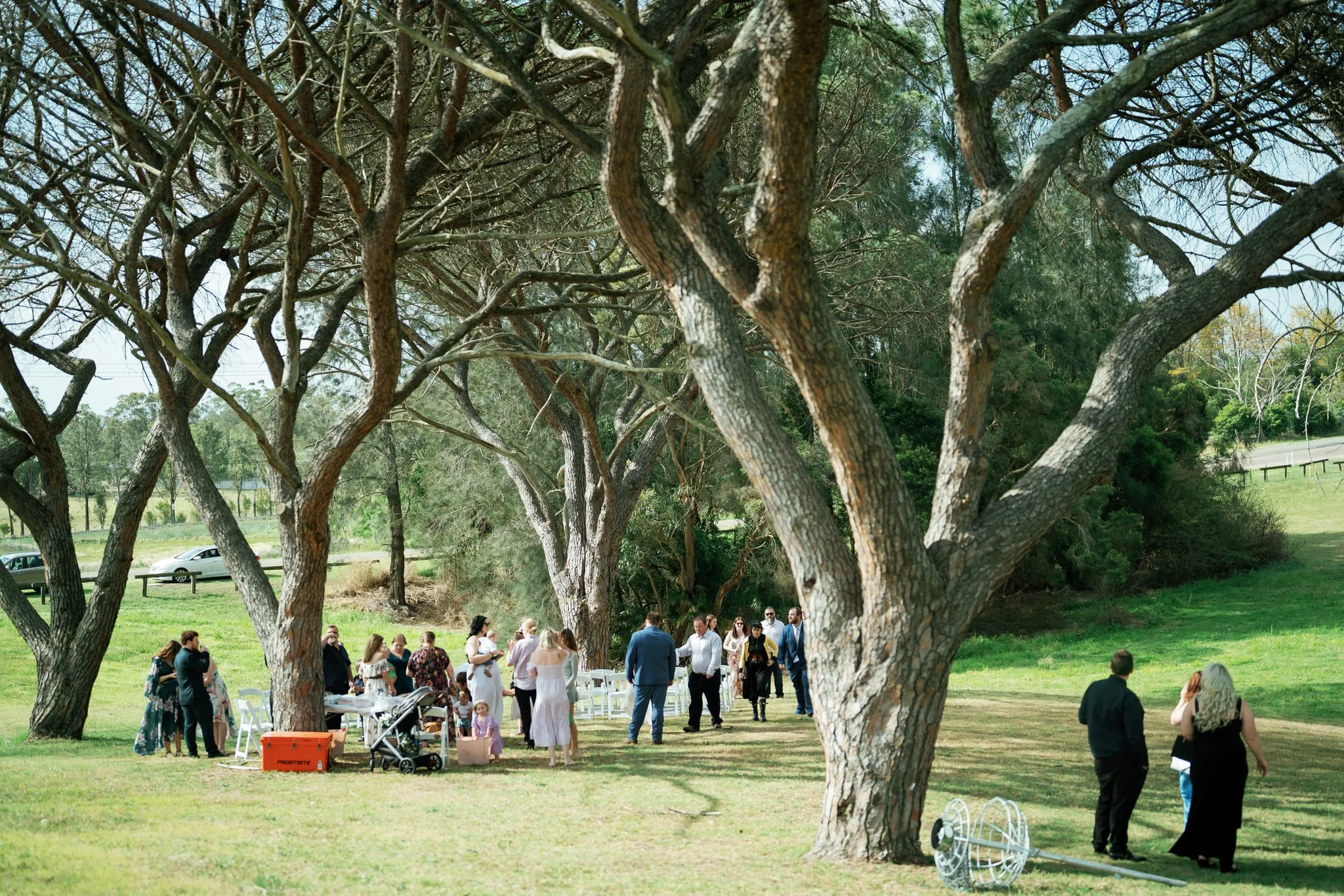 Wedding Guests Celebrating at Stockade Hill Heritage Park – Hunter Valley Wedding Photographer