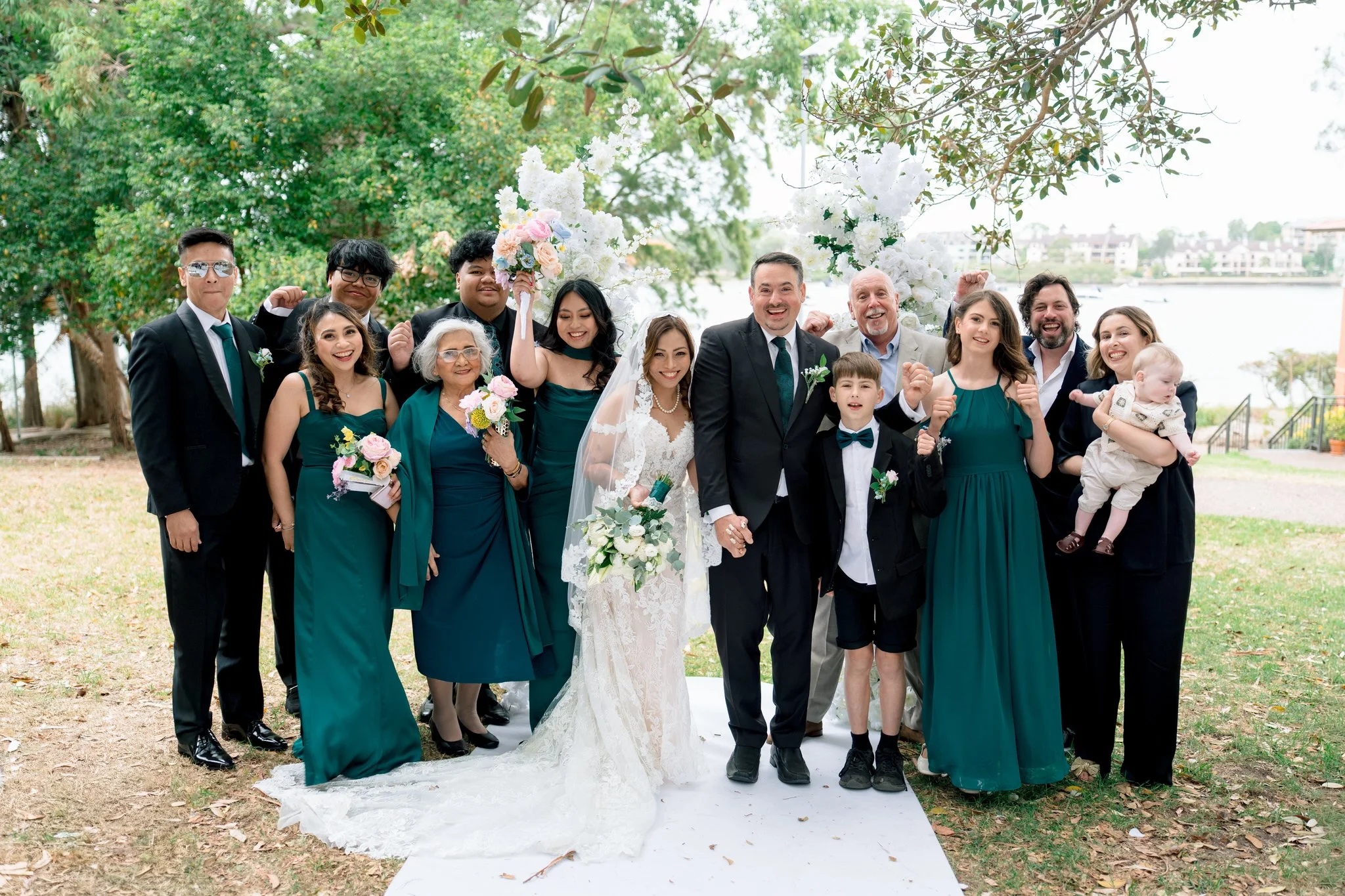 Angelo’s Cabarita extended family wedding photo