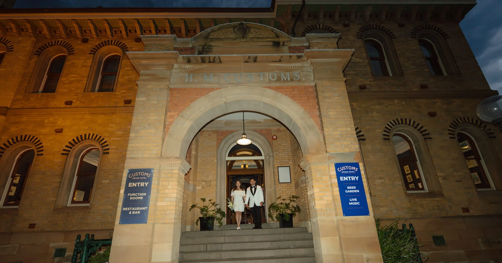 Customs House Hotel Wedding Reception Exterior