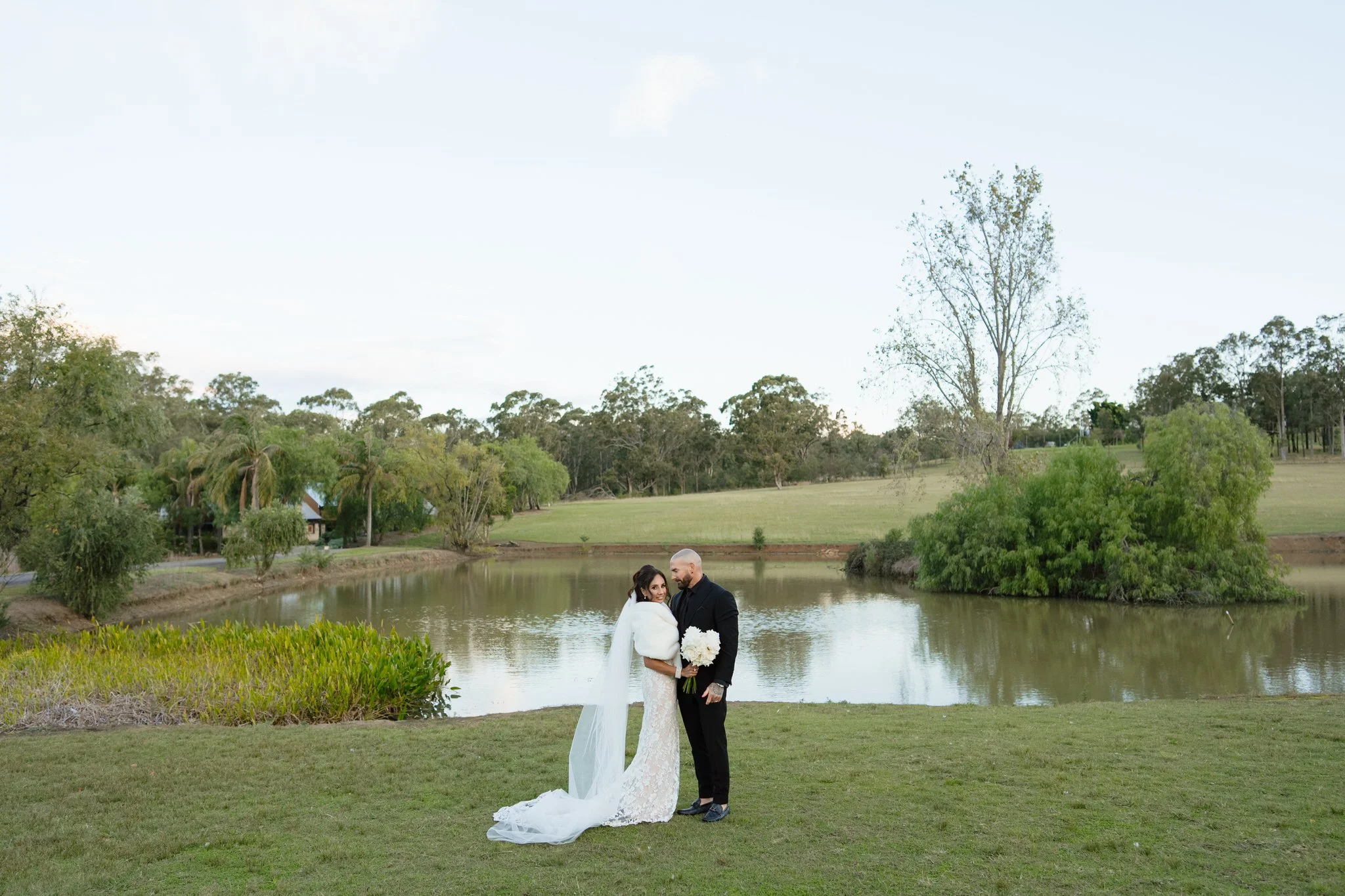 peppers-creek-lakeside-wedding-portrait
