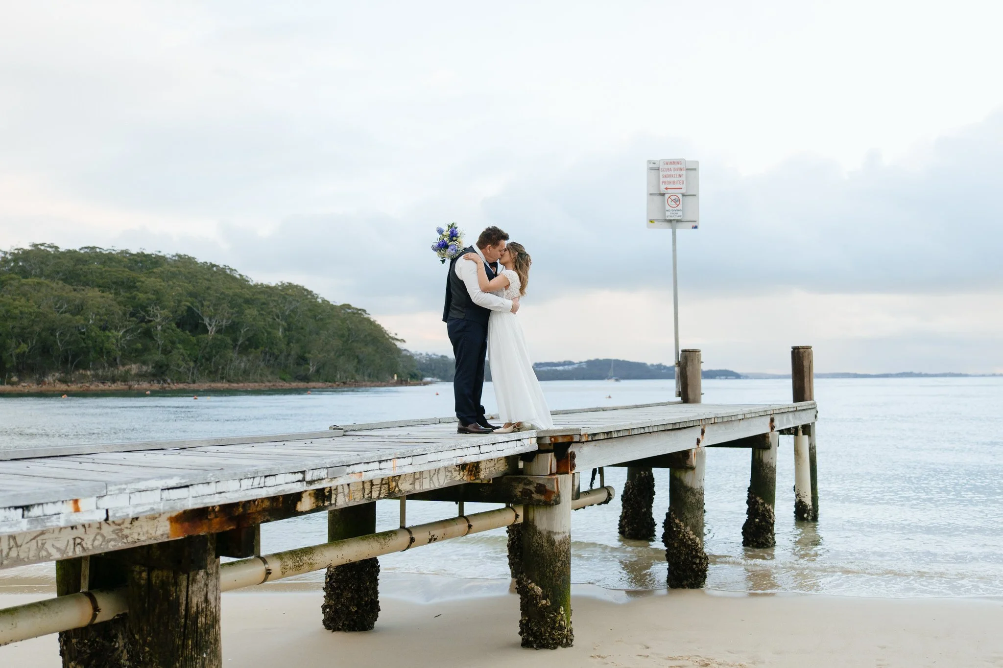 nelson-bay-little-beach-jetty-post-wedding-17.jpg