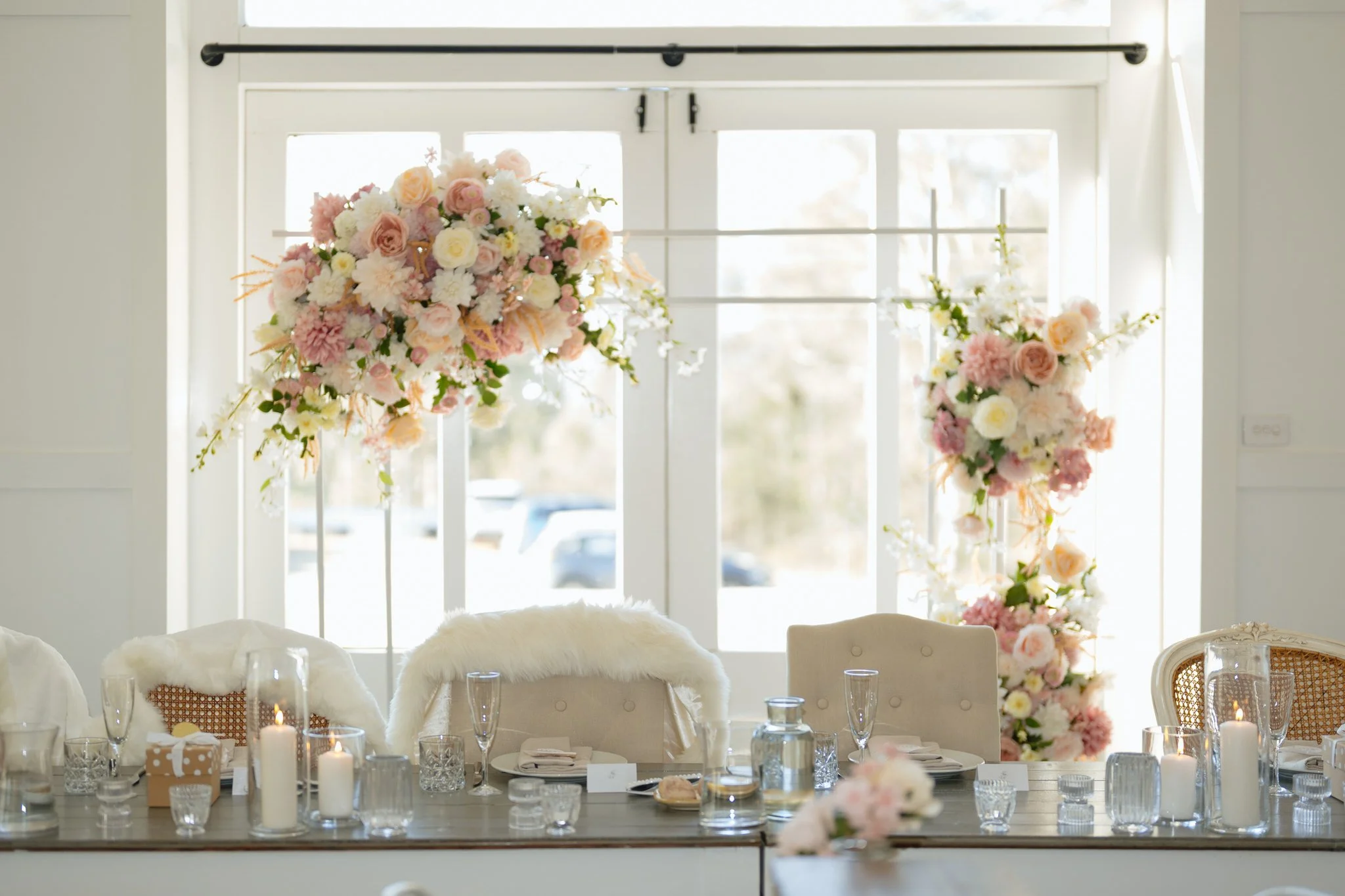 Reception Flowers at Squire's Vineyard