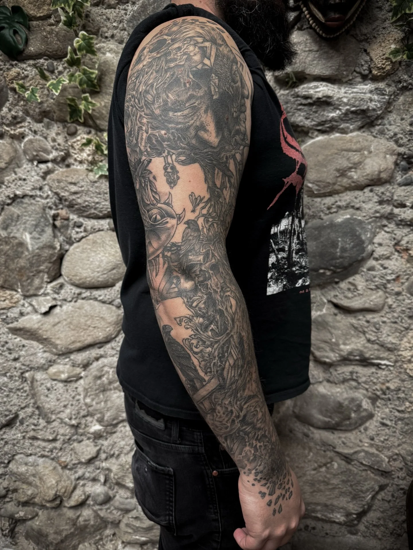 Probably one of the most intricated arms I did so far, thank you @g0ds1ck for your trust and dedication! Always good to have you around!
Tattoo is fully healed, settled and hairy!

Swipe for details and start searching.
&mdash;&mdash;&mdash;&mdash;&m