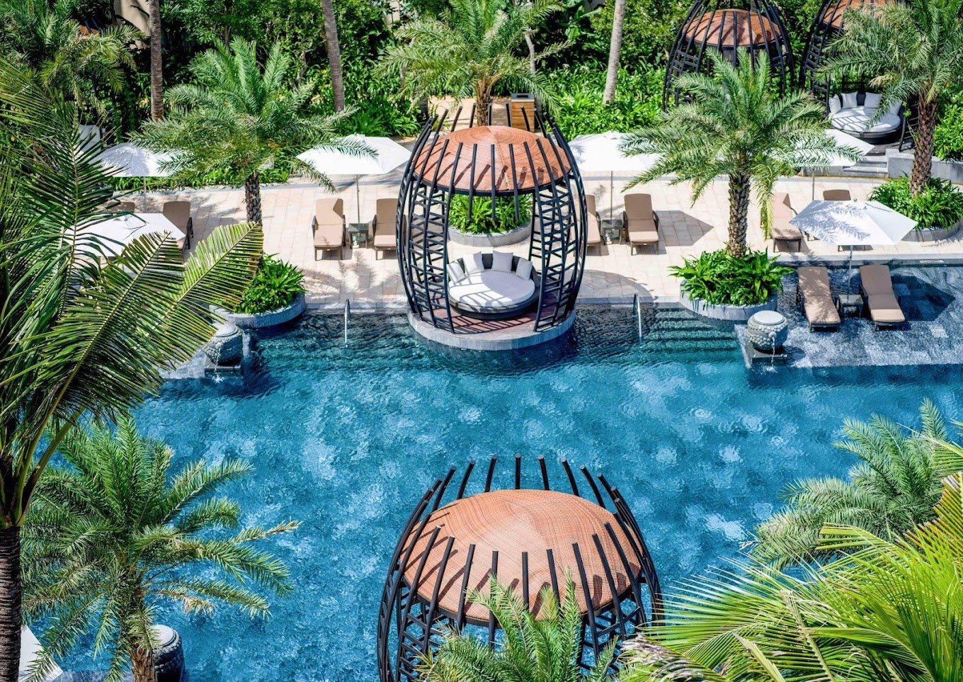 Intercon Phu Quoc pool.jpg