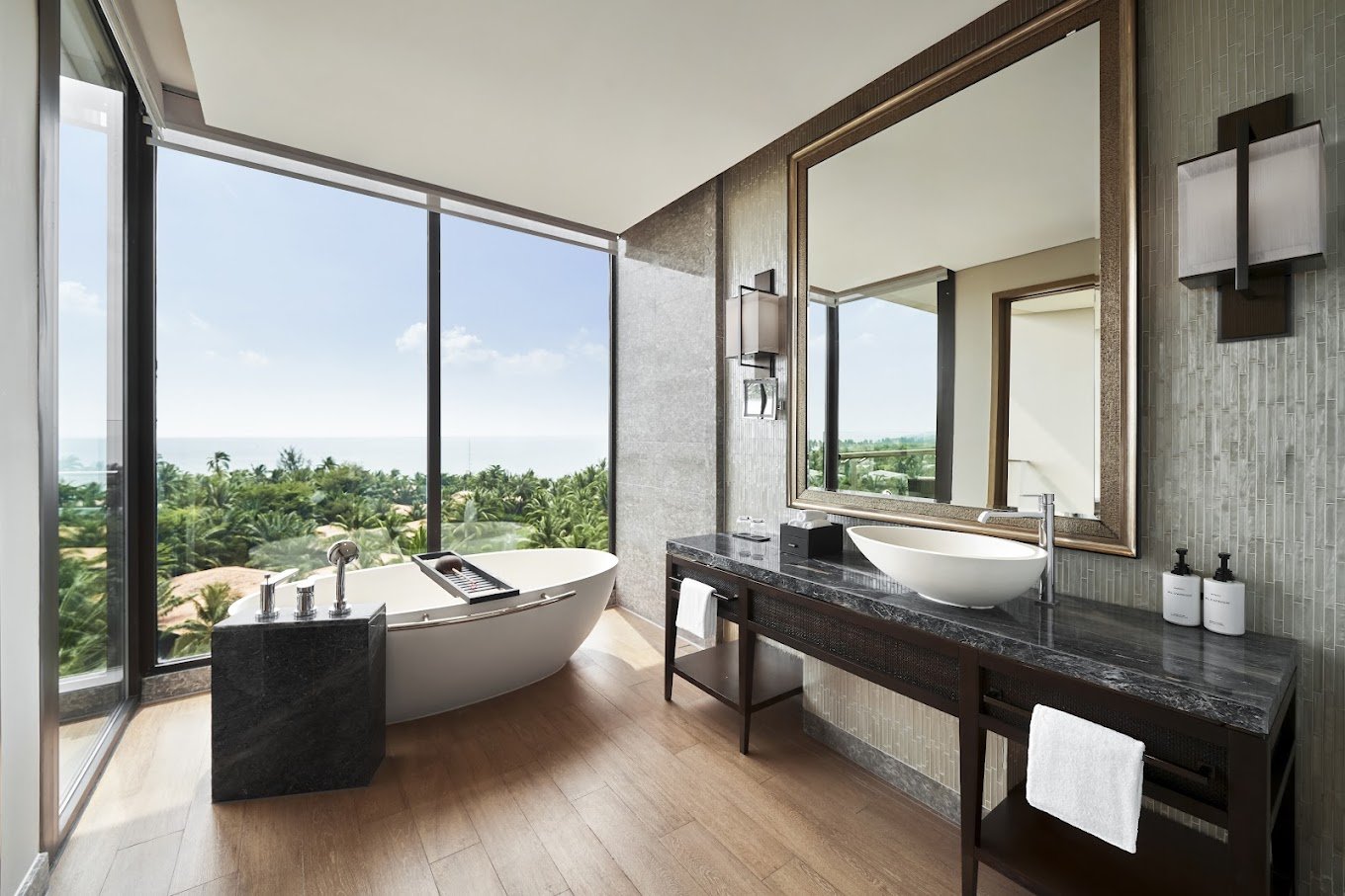 Intercon Phu Quoc bathroom.jpg