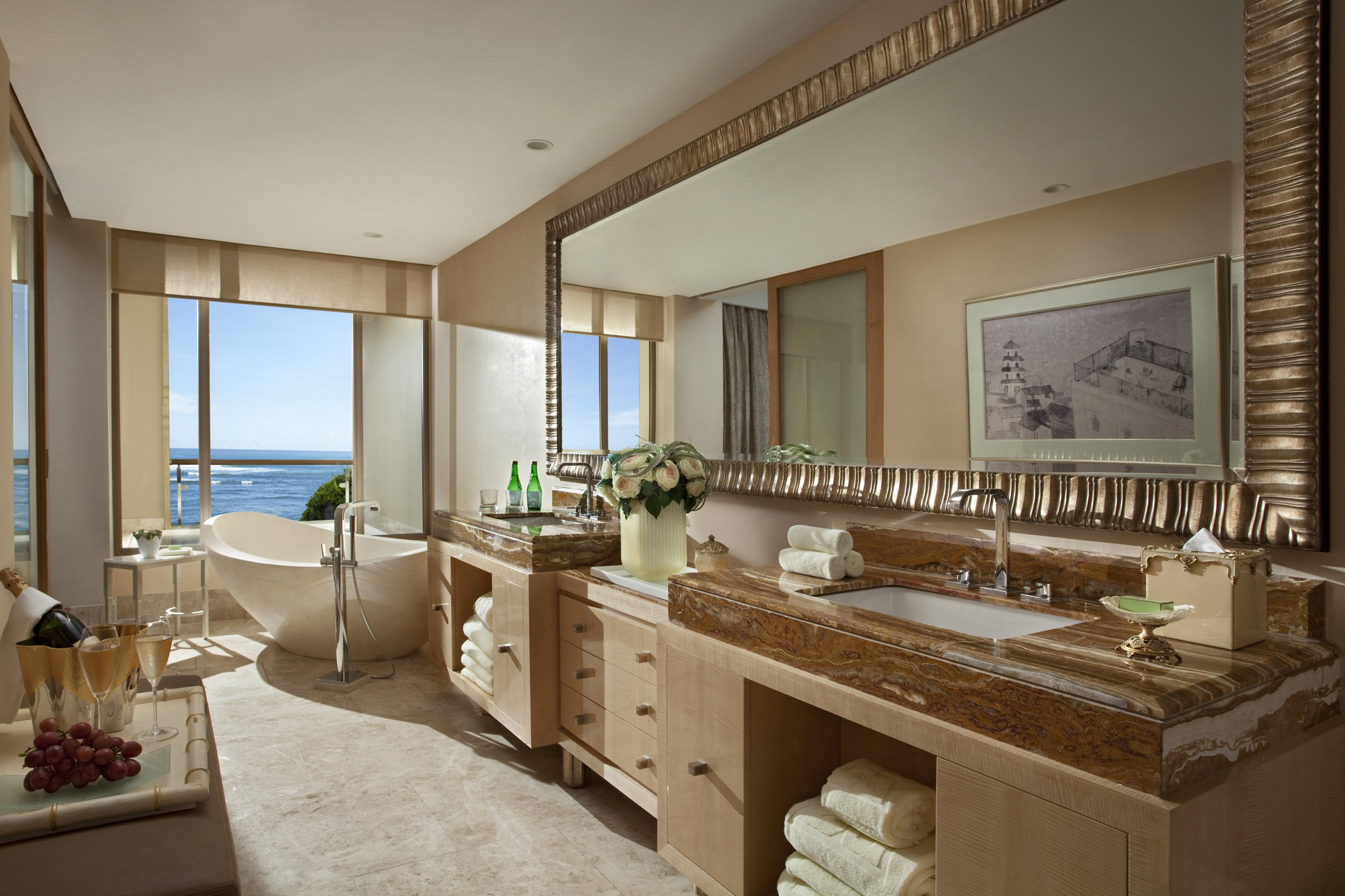 The Earl Suite - Bathroom.jpg