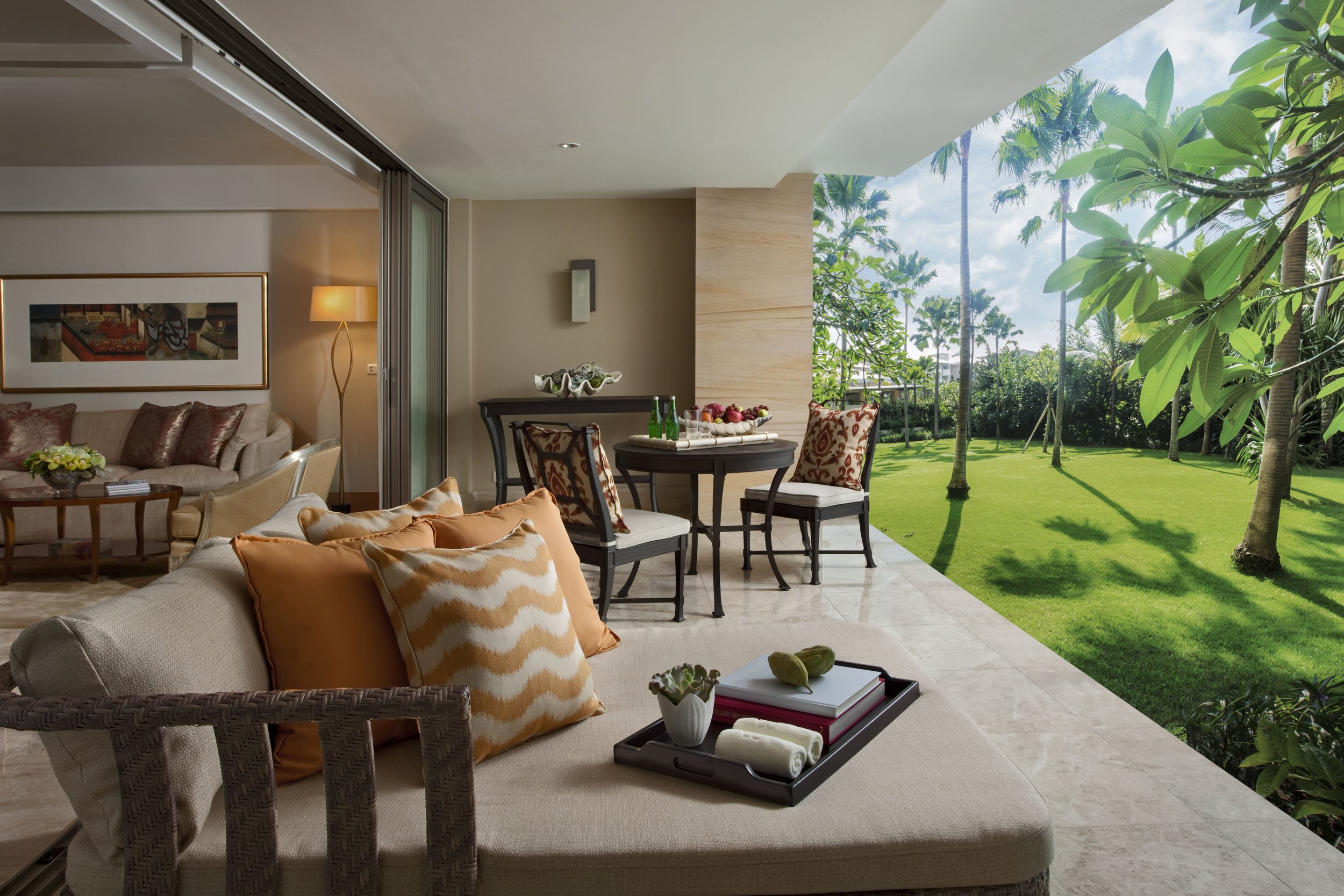 Earl Suite - Patio Garden.jpg