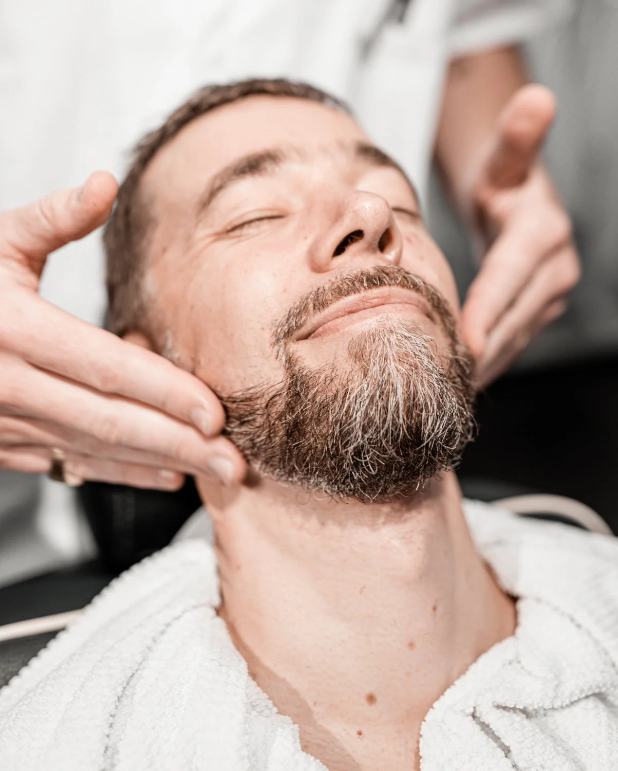 Traditional shave at ROMAIN