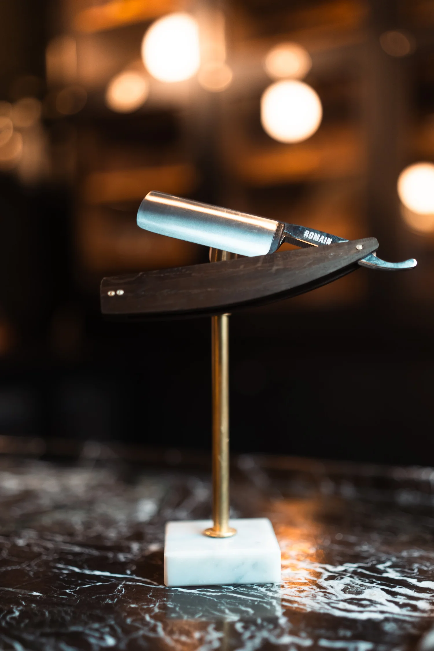 ROMAIN open razor