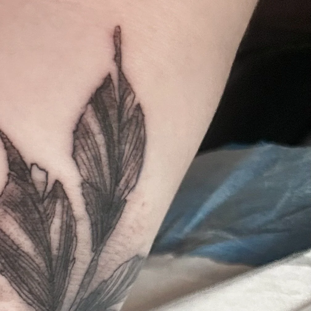 Kit-Sune

#kitsune #kitsunemask #kitsuneart #kitsunetattoo #cat #acts #catart #women #womenaet #floral #floraltattoo #floralart #armart #dainty #beauty #insta #love #beautiful #gorgeous #lady