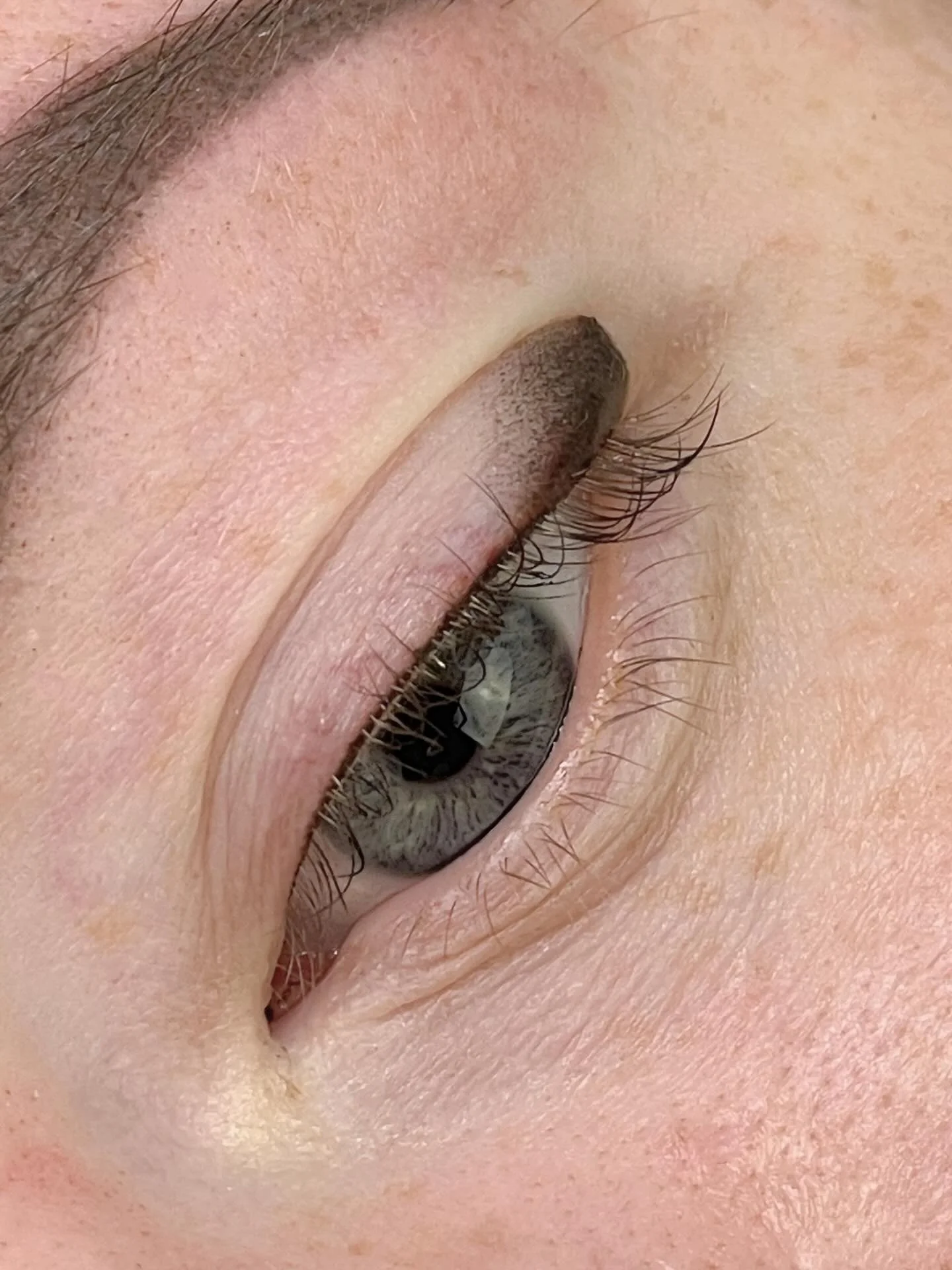 I love a shaded liner, they look so stunning! My girl usually rocks lash extensions so I&rsquo;m feeling bad that she can&rsquo;t wear them until after our touchup heals 🤭 But I feel great knowing the wait will be worth it 🤣

This type of liner is 