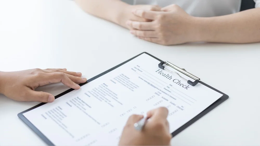 Skin consultation at AesthetiSKN