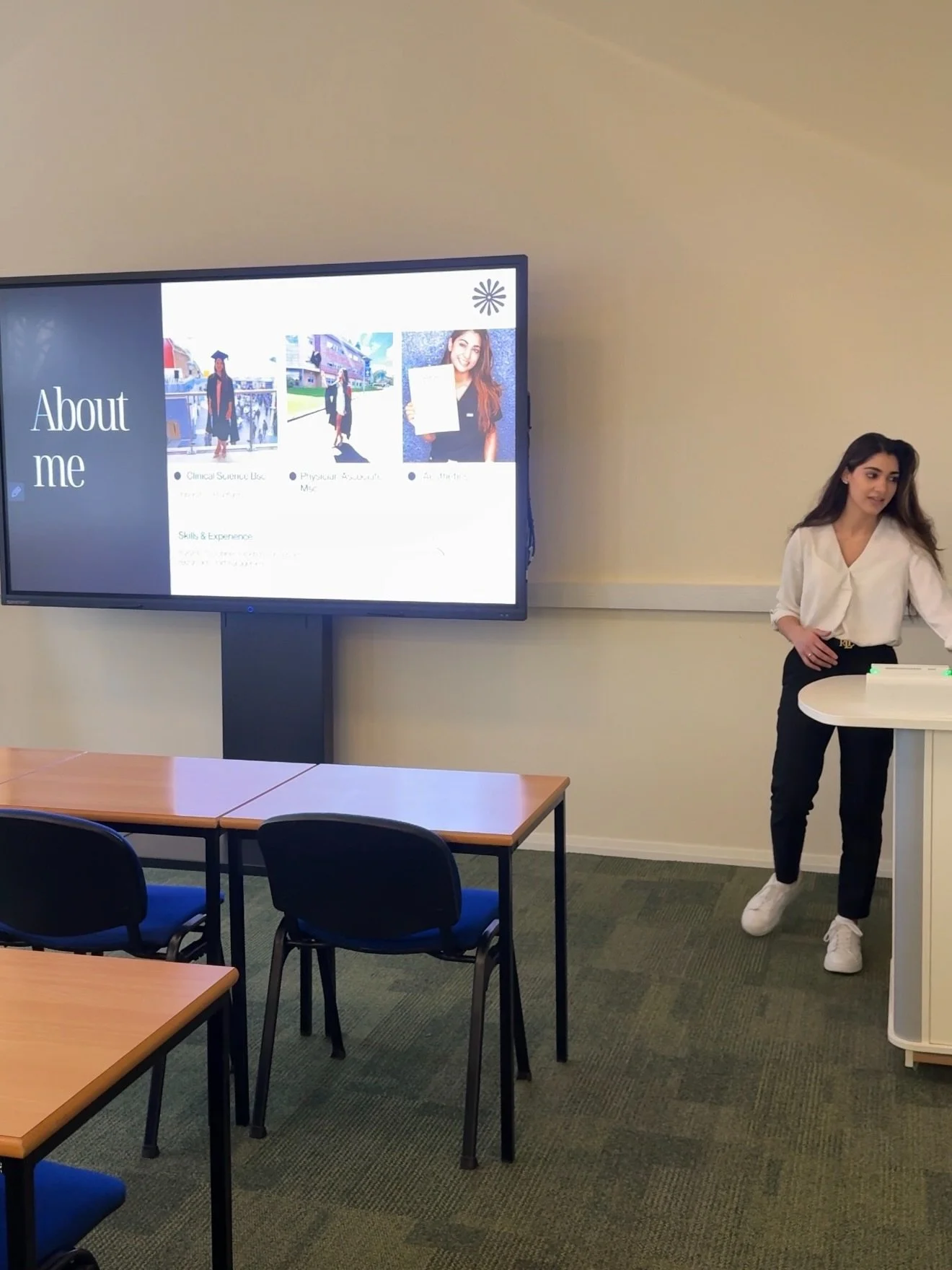 Full-circle moments hit differently ⭕️

This year I had the privilege of teaching Year 1 &amp; 2 Physician Associate students at University of Bradford on the legal and ethical framework of aesthetic practice.

I completed my undergraduate degree her