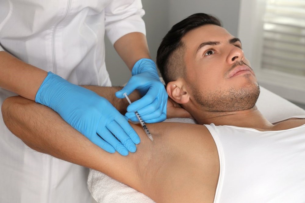 Underarm treatment for excessive sweating at AesthetiSKN