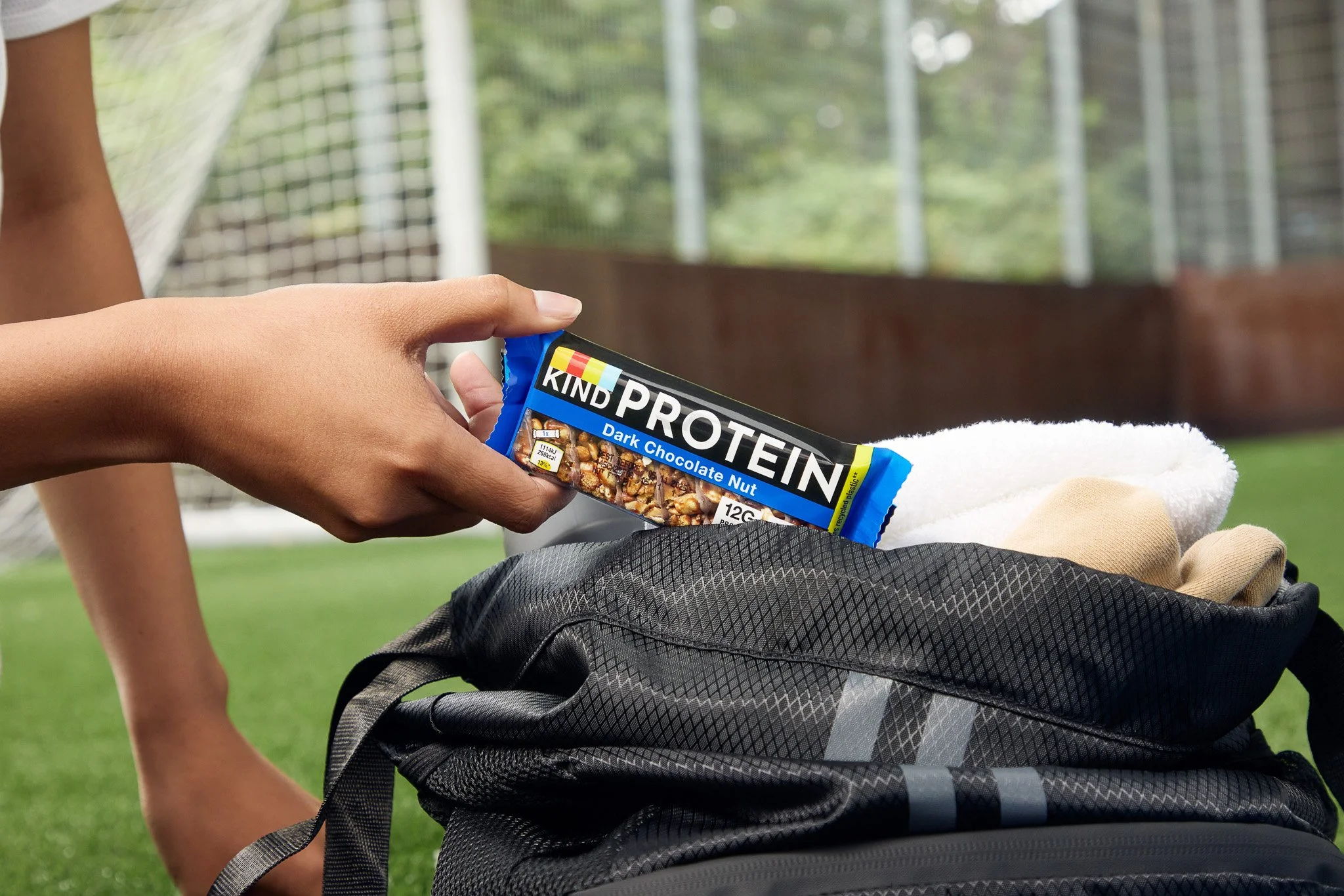 DARK CHOC PROTEIN FOOTY CU_10.jpg