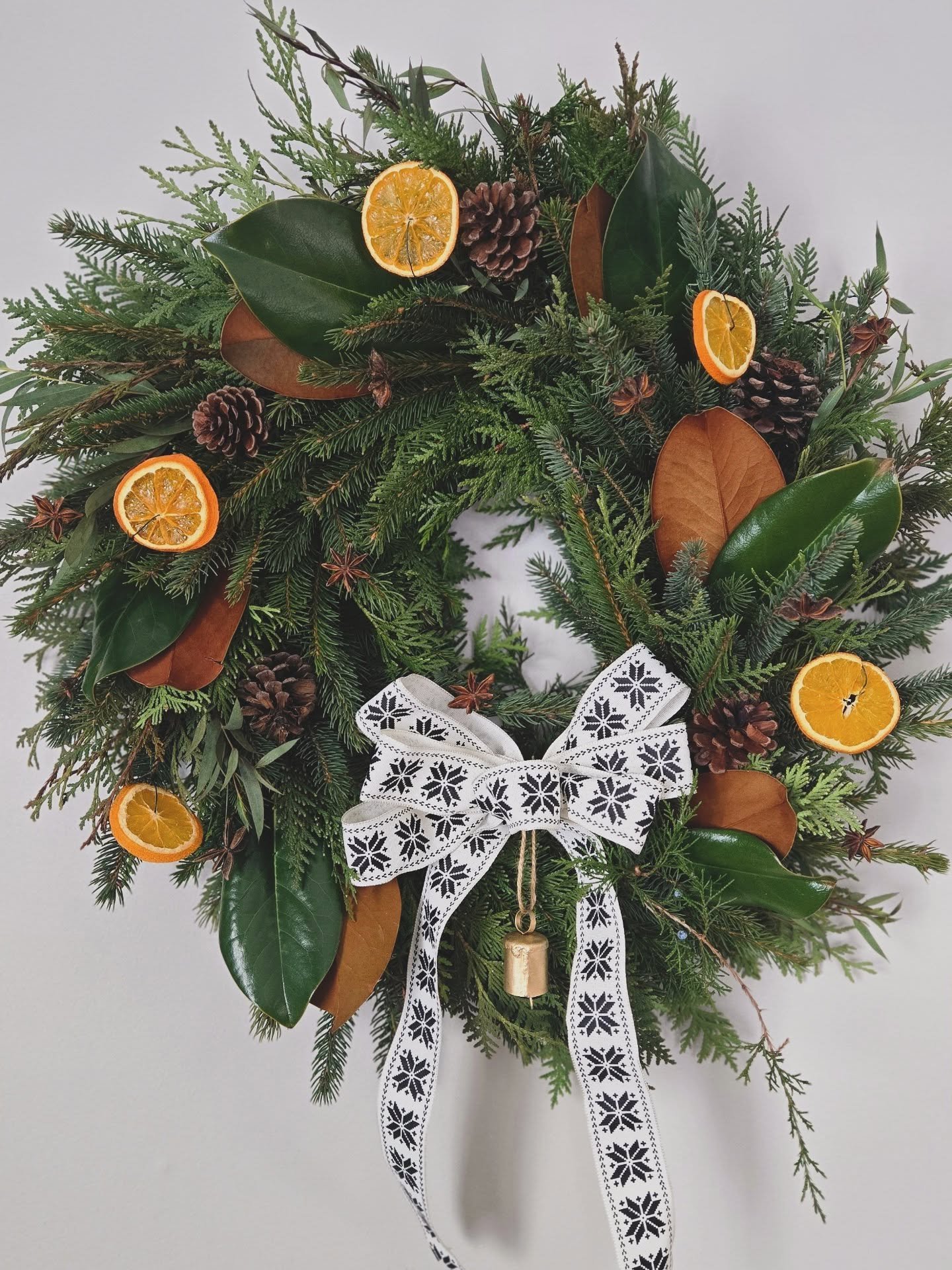 A little extra earthy beauty heading out this week for a genuinely kind human. This wreath design inspired by my grandpa is the perfect match!

If you haven&rsquo;t visited Stone House Vinyards and met Becca yet&hellip; you&rsquo;re missing out!

Eve