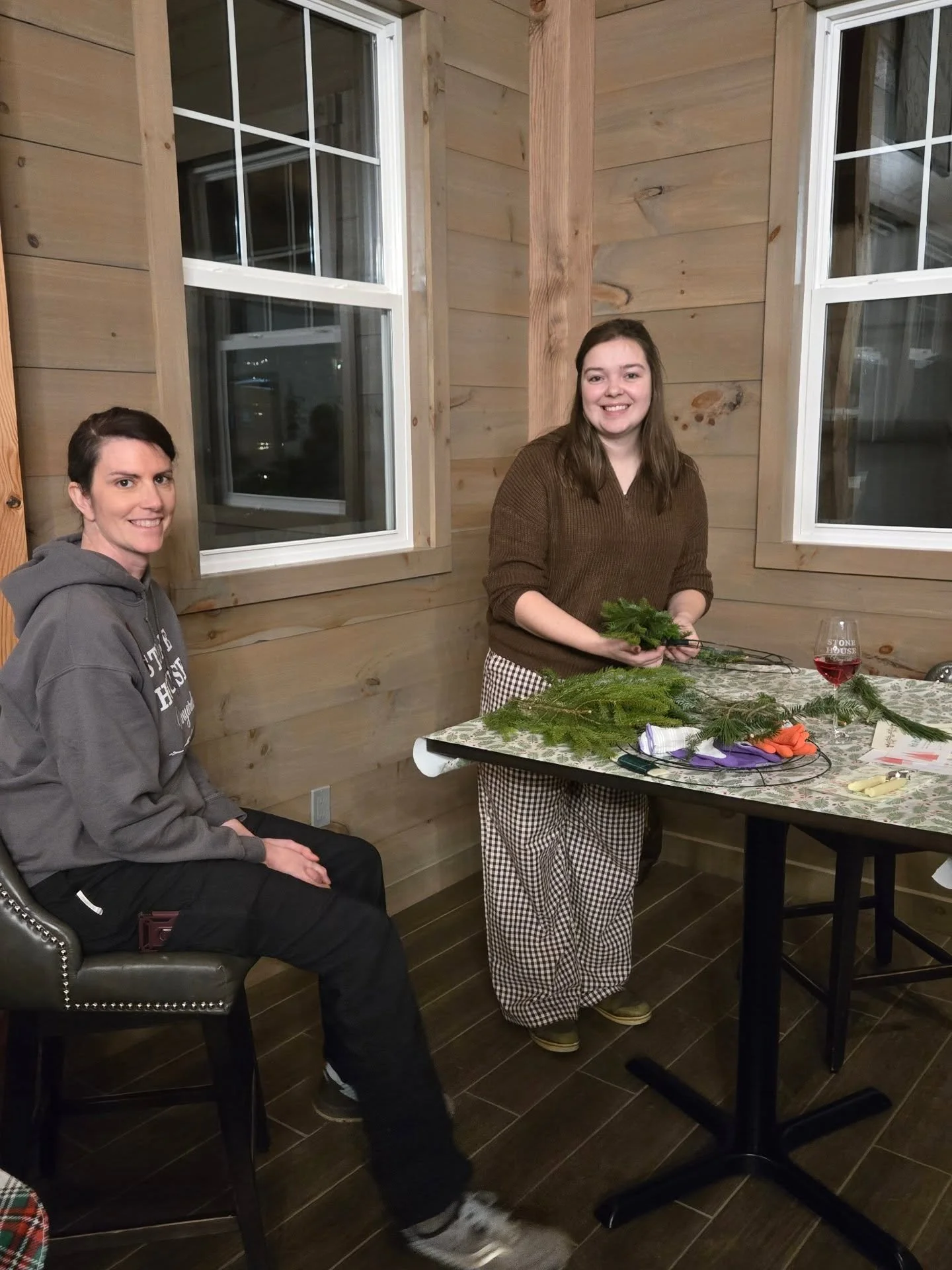 Very Vinyard Workshop #2 at Stone House Vineyards was a truly lovely evening. The room was filled with the fresh scent of evergreens, a gentle holiday spirit, and endless creativity.

Thank you to everyone who joined us and shared in such a special n