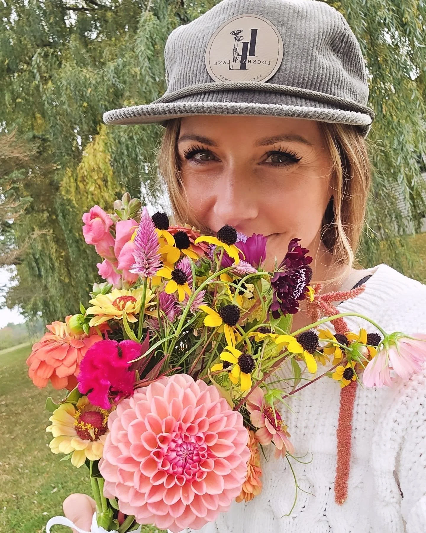 Day 2 &ndash; Seasonal Bouquets

As the countdown continues, we&rsquo;re sharing one of the most loved offerings from our farm&mdash;fresh, seasonal bouquets designed to feel like a little luxury.

Each month, we strive to bring you something truly u