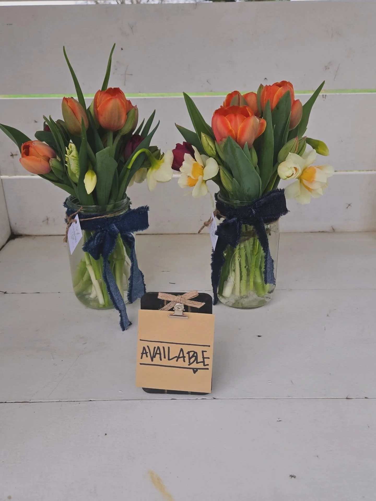 Good morning, Marigolds 🌞

We are so excited to share that our very first stand bouquets are here this morning. First come, first serve and there are 2 spring bouquets available.
We have all been hungry for fresh flowers, and they are finally here ?