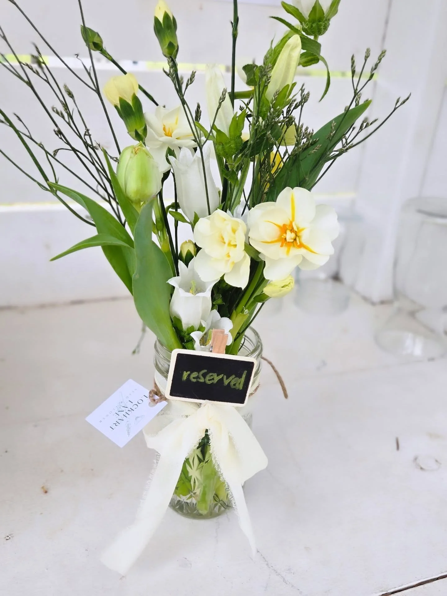 There&rsquo;s a natural gap in flowers this time of year in Michigan, but we still have some beautiful stems available and are bringing in a few extras for special requests 💐

This year,  I&rsquo;m all in on yellows 😍
I cannot get over the soft but