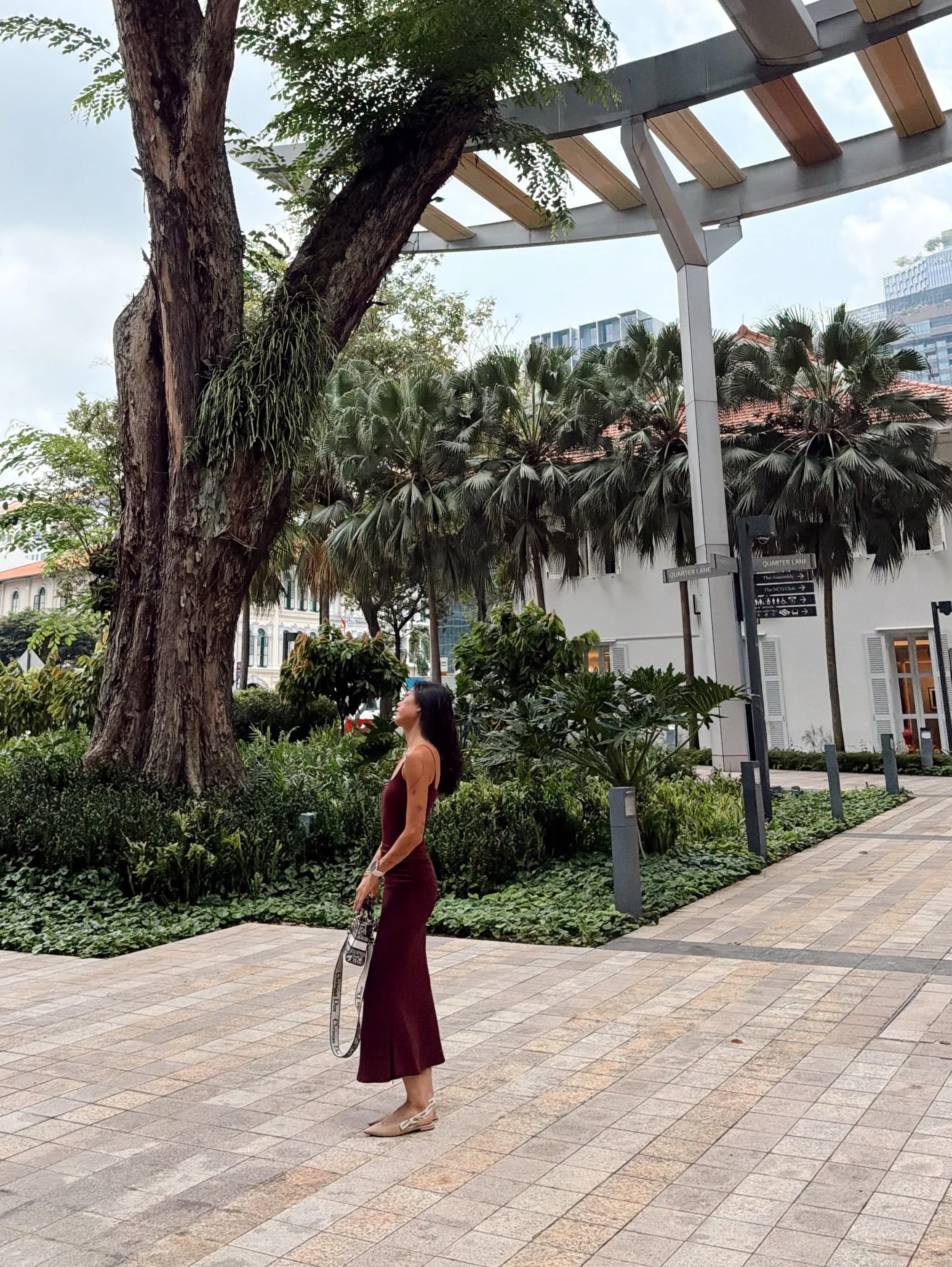It's settled, my dress &amp; phone will match well this Oct📞📱 

The old me 5 years ago would have never bought a dress if it wasn't black, and I still remember the 8 year old version of me crying after I got my hair cut to this length. I gotta love