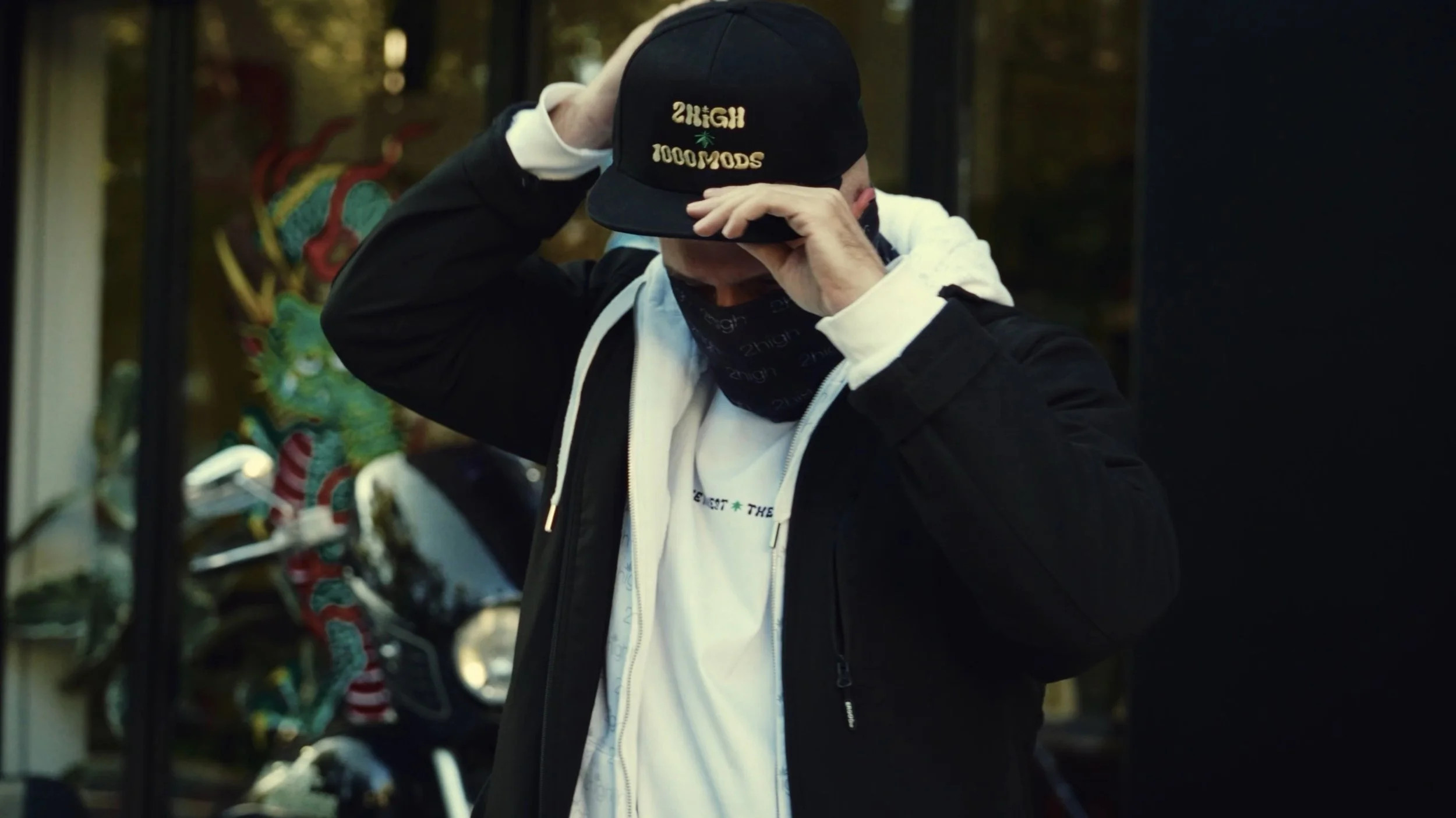 3-1000mods-2high-merch.jpg