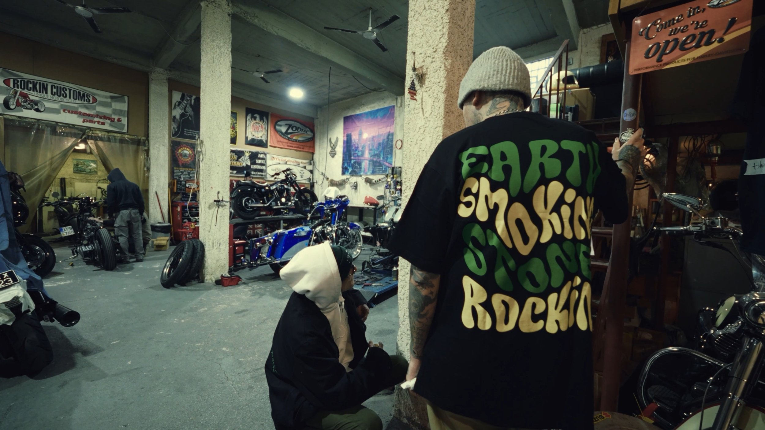 11-1000mods-2high-merch.jpg