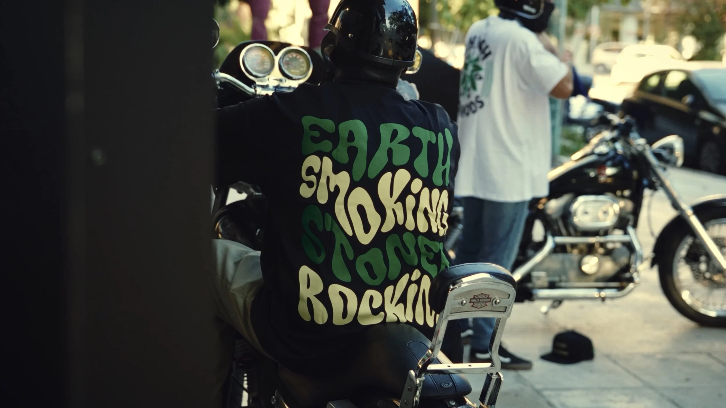 15-1000mods-2high-merch.jpg