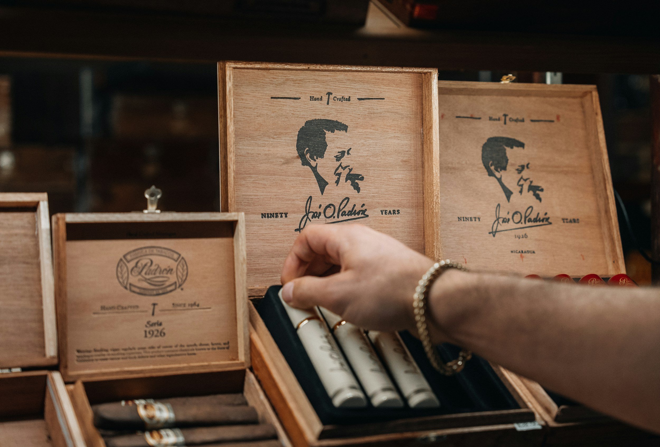 Which and What Cigar? Famous Figures and Their Signature Smokes