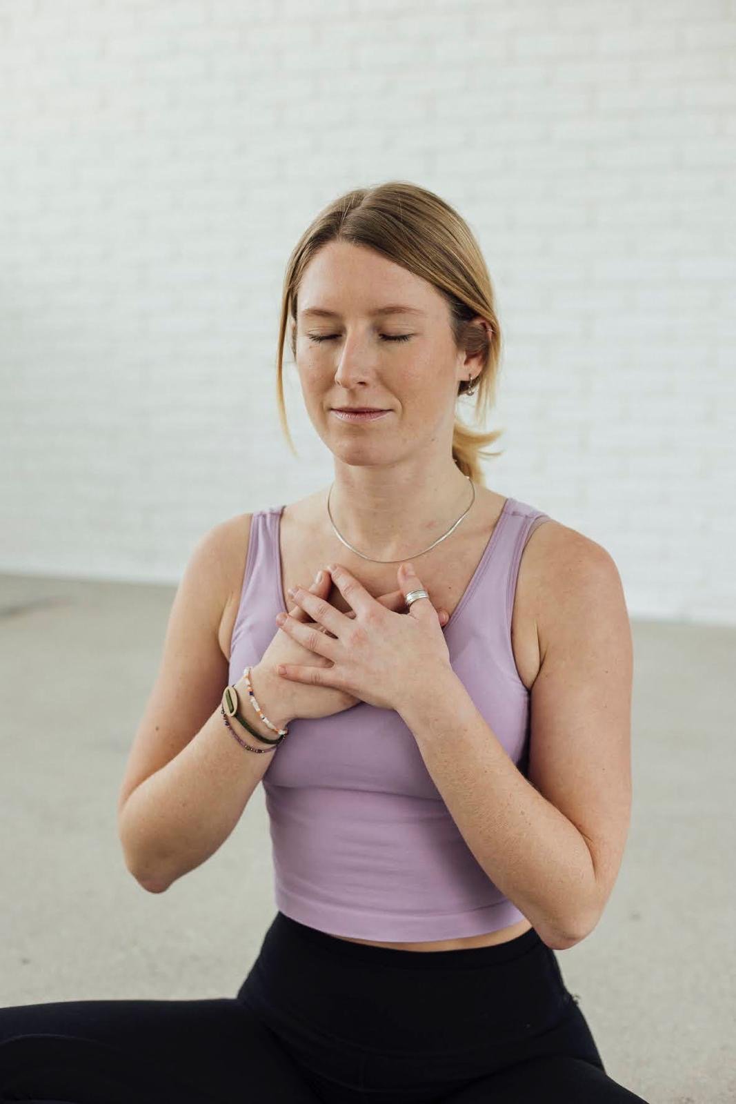 Stillness + Clarity — Yin Yoga und Journaling zum Jahresende