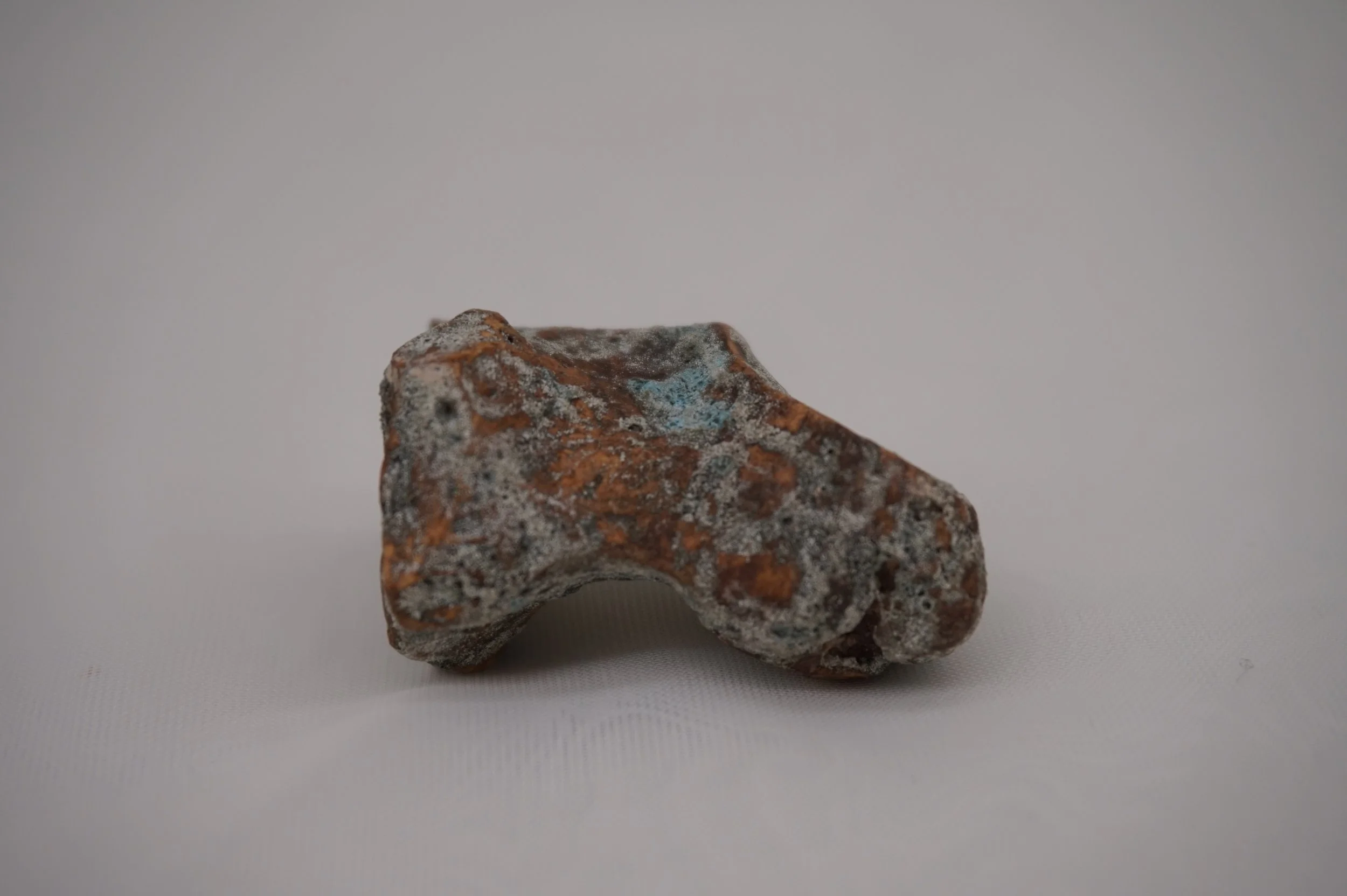 ceramic rock • sea foam blue