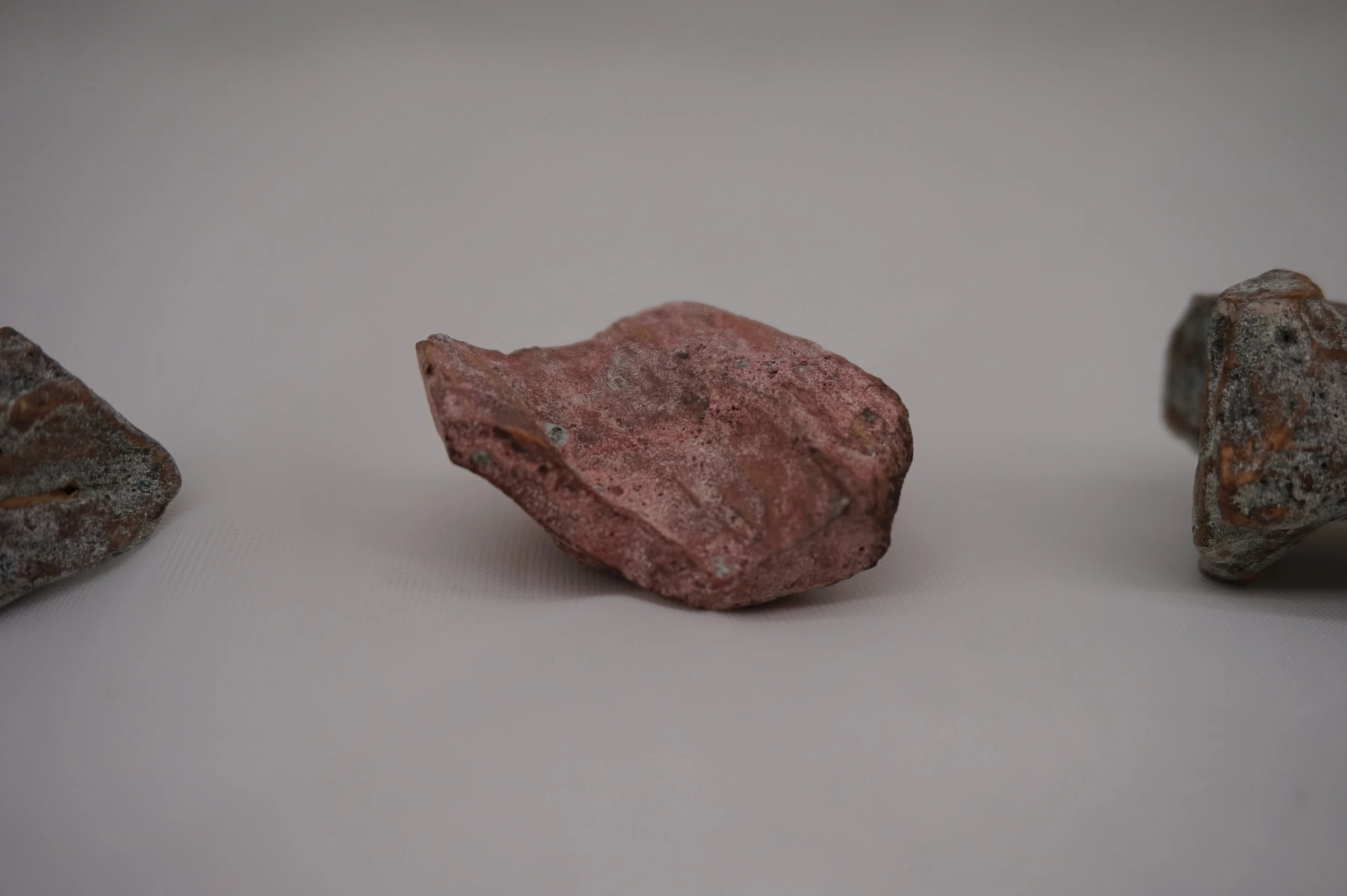 ceramic rock • coral pink