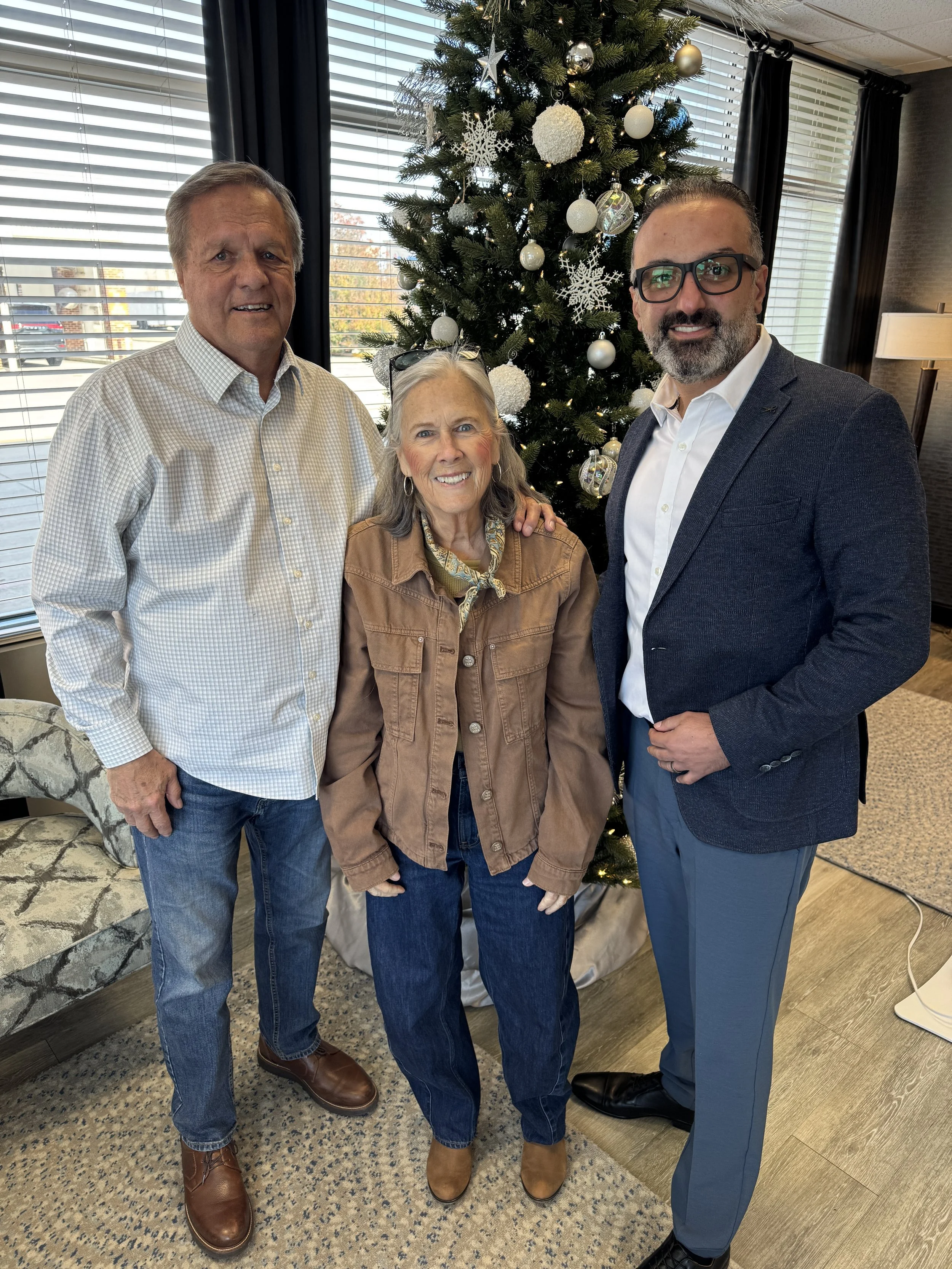 ------ ⭐⭐⭐⭐⭐------
PJ helped us sell our home with confidence. He gave honest advice on pricing, preparation, and marketing, and he kept us updated throughout the entire process. His communication was clear, his strategy made sense, and we always fel