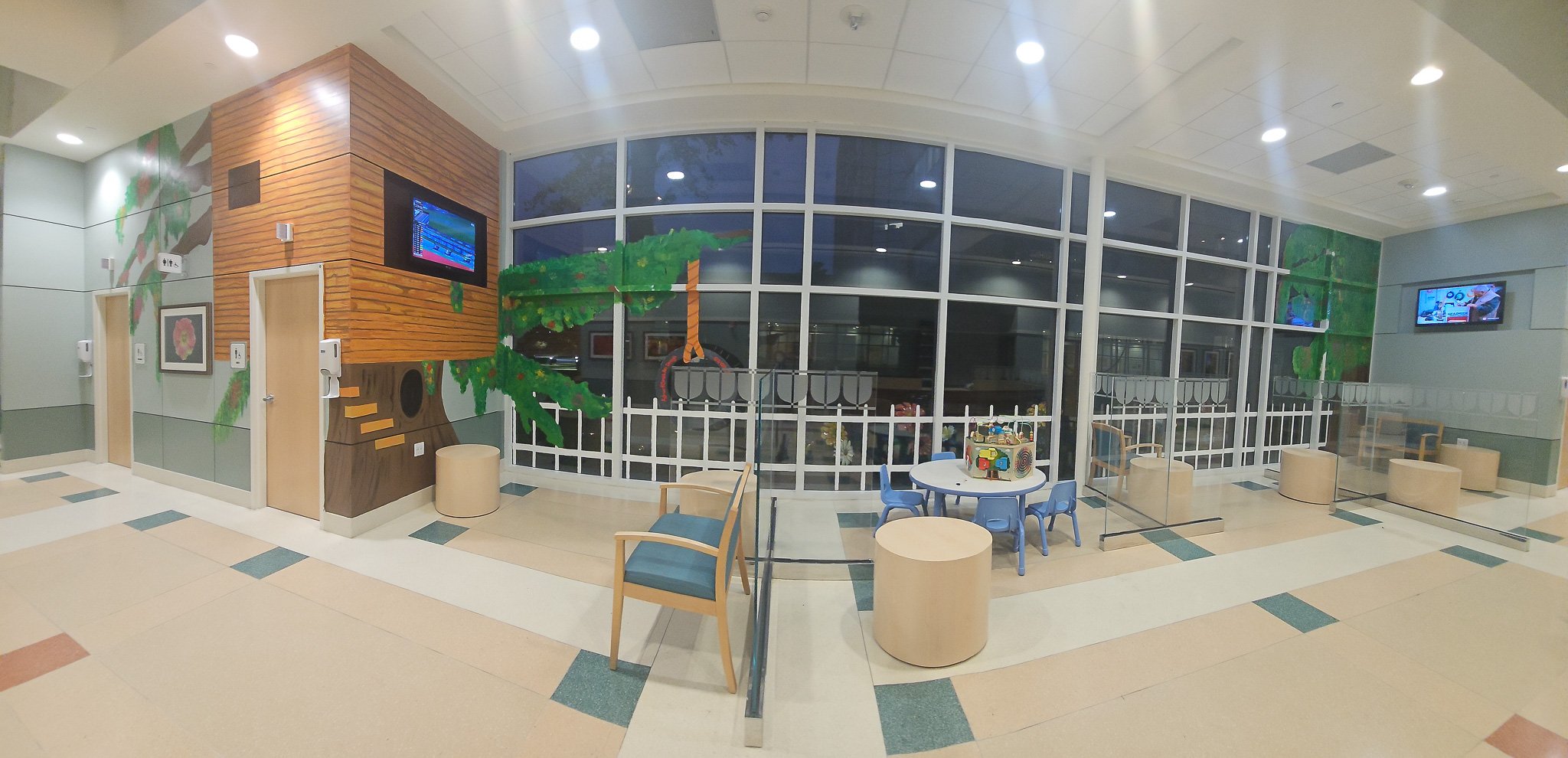 Waiting room Tree house