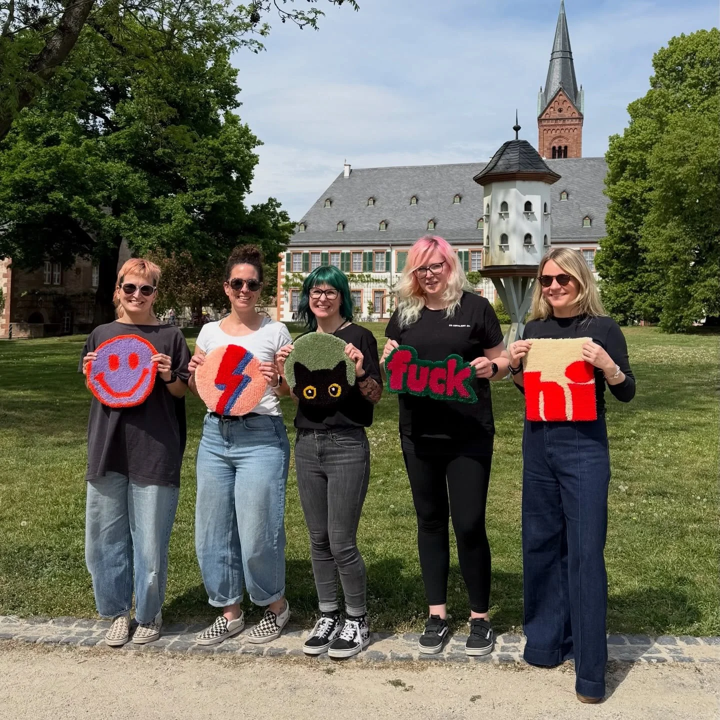Die ersten Sonnestrahlen eignen sich hervorragend f&uuml;r das erste Outdoor-Shooting diese Jahr 😉

Und wo k&ouml;nnte das besser gehen als in unserem wundersch&ouml;nen Kloster in Seligenstadt? 😍 Das Kloster und die Anlage ist nur ein Katzensprung