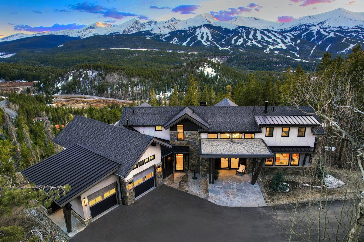 2300_boreasPassRd_v2_007.jpg