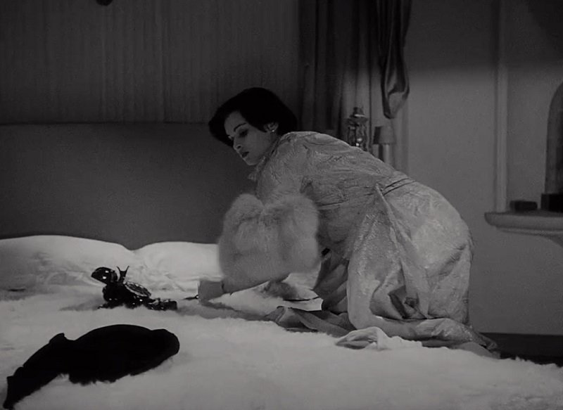 Chronicle of a Love (Cronaca di un amore)