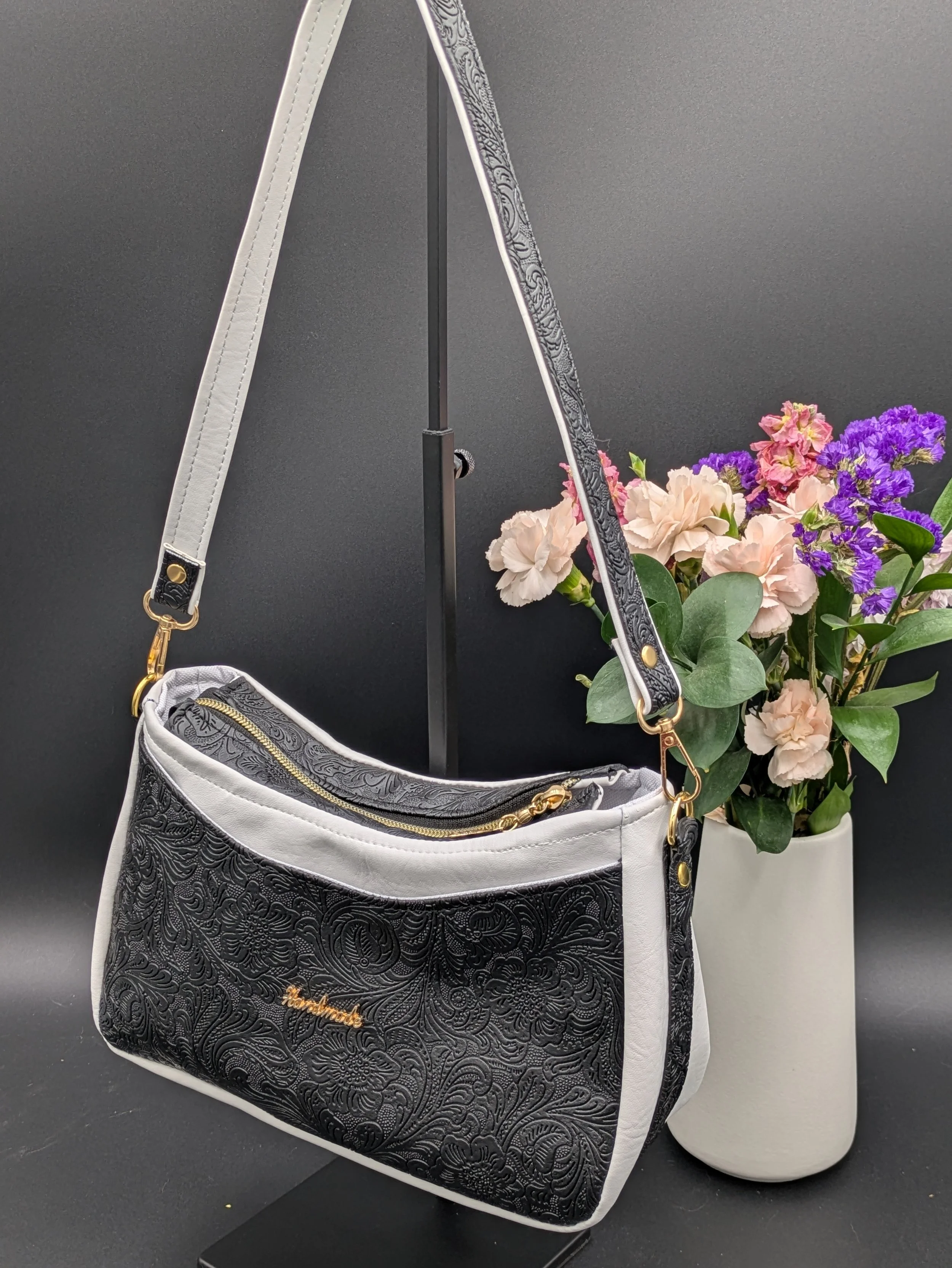 AnnaBelle (Pattern by Siah Swag Bags) Black and White