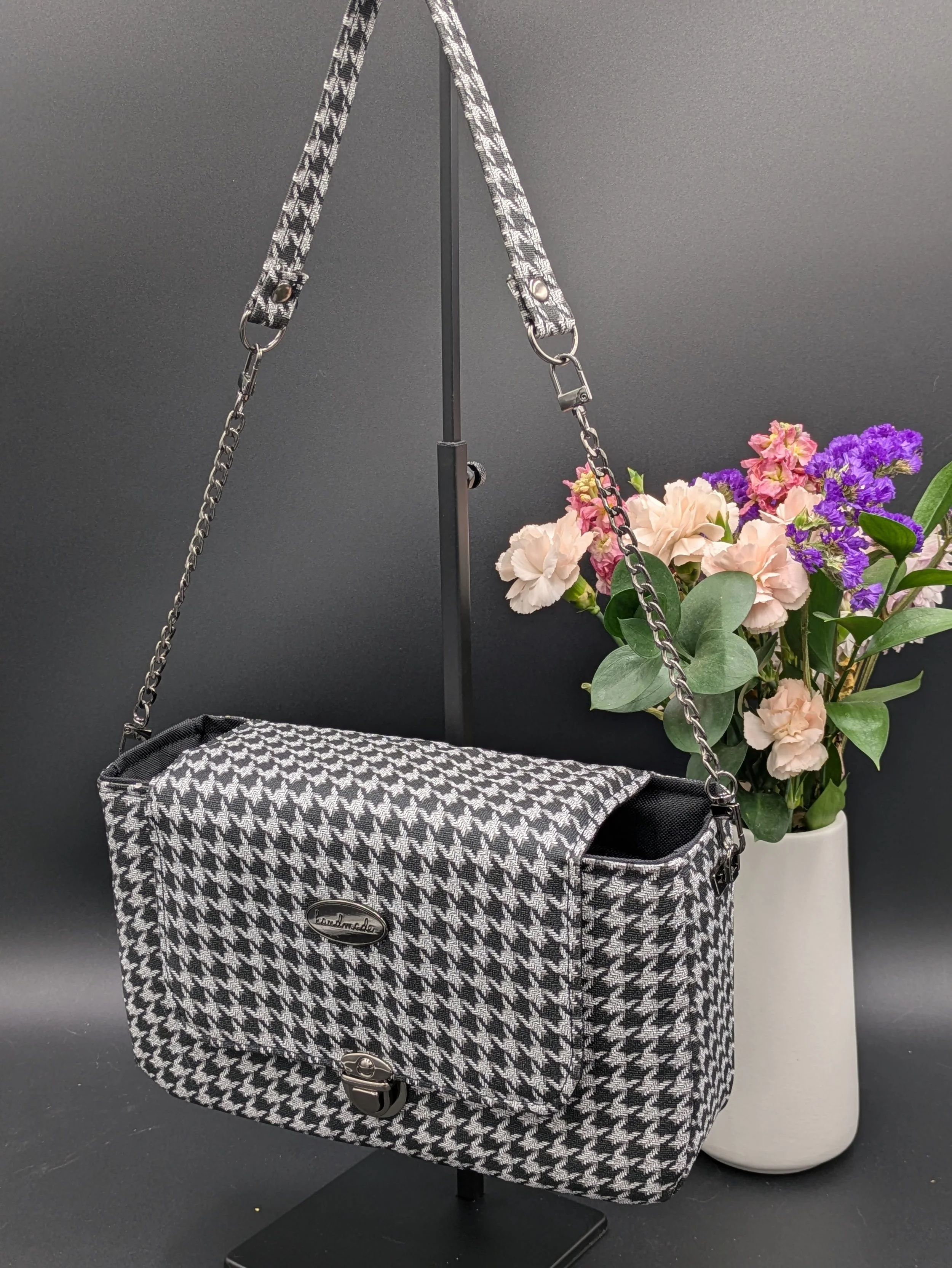 Carrie (Pattern by Sallie Tomato) The Silver Houndstooth