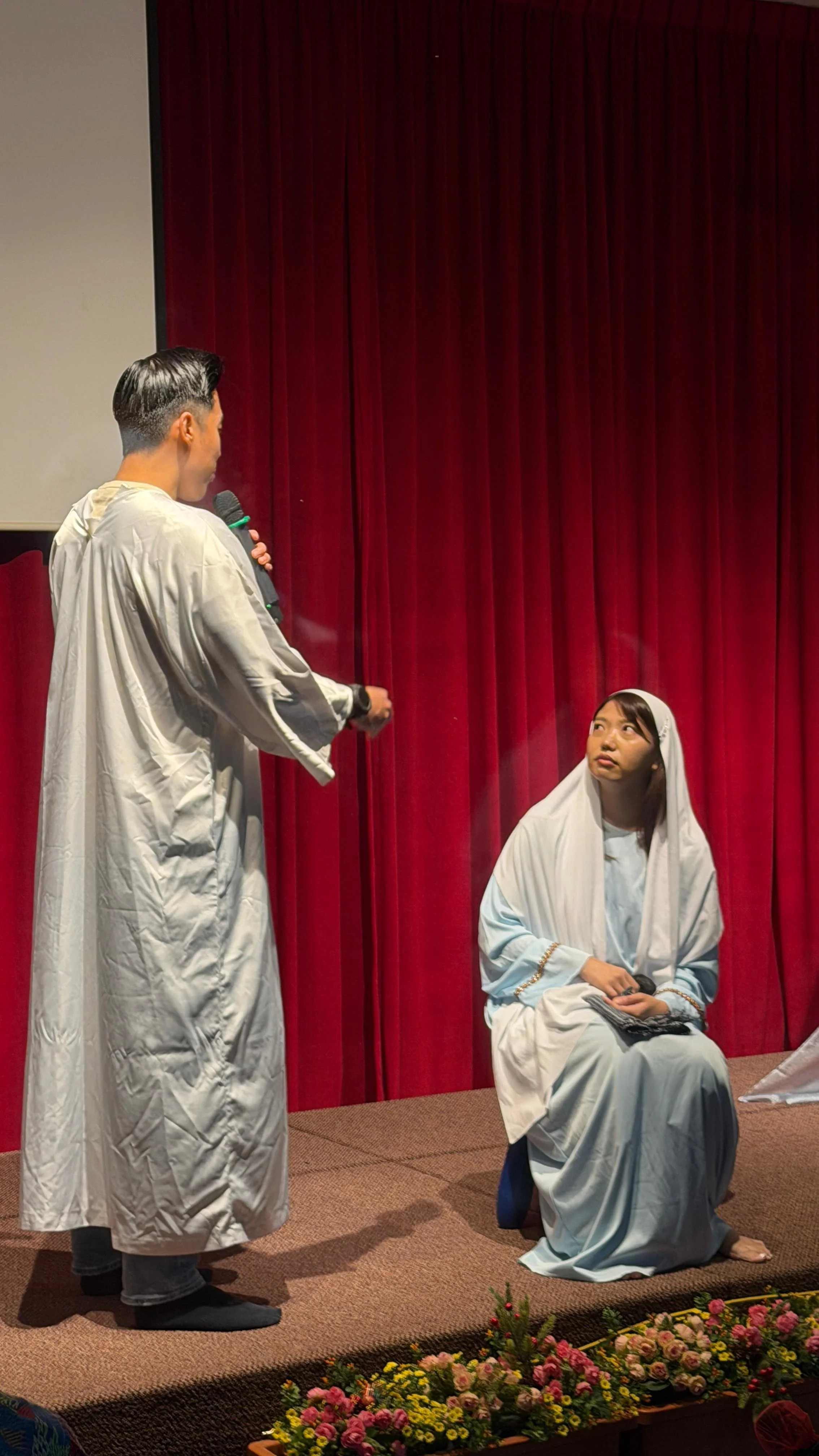 话剧 12 天使和玛丽亚.jpg