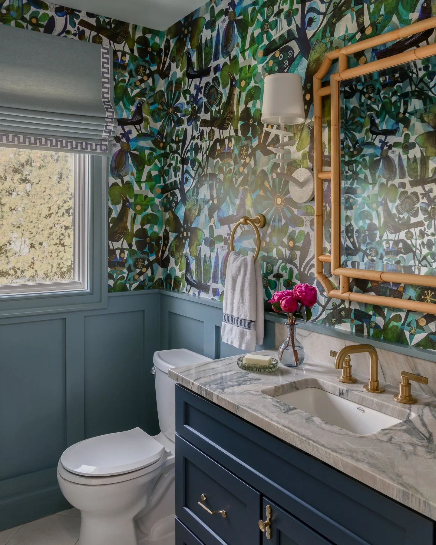 The details you don&rsquo;t immediately notice are often the ones that make a room feel truly complete.

This custom Roman shade was designed specifically for this space, with tape trim inset on both sides to create a tailored, architectural finish t