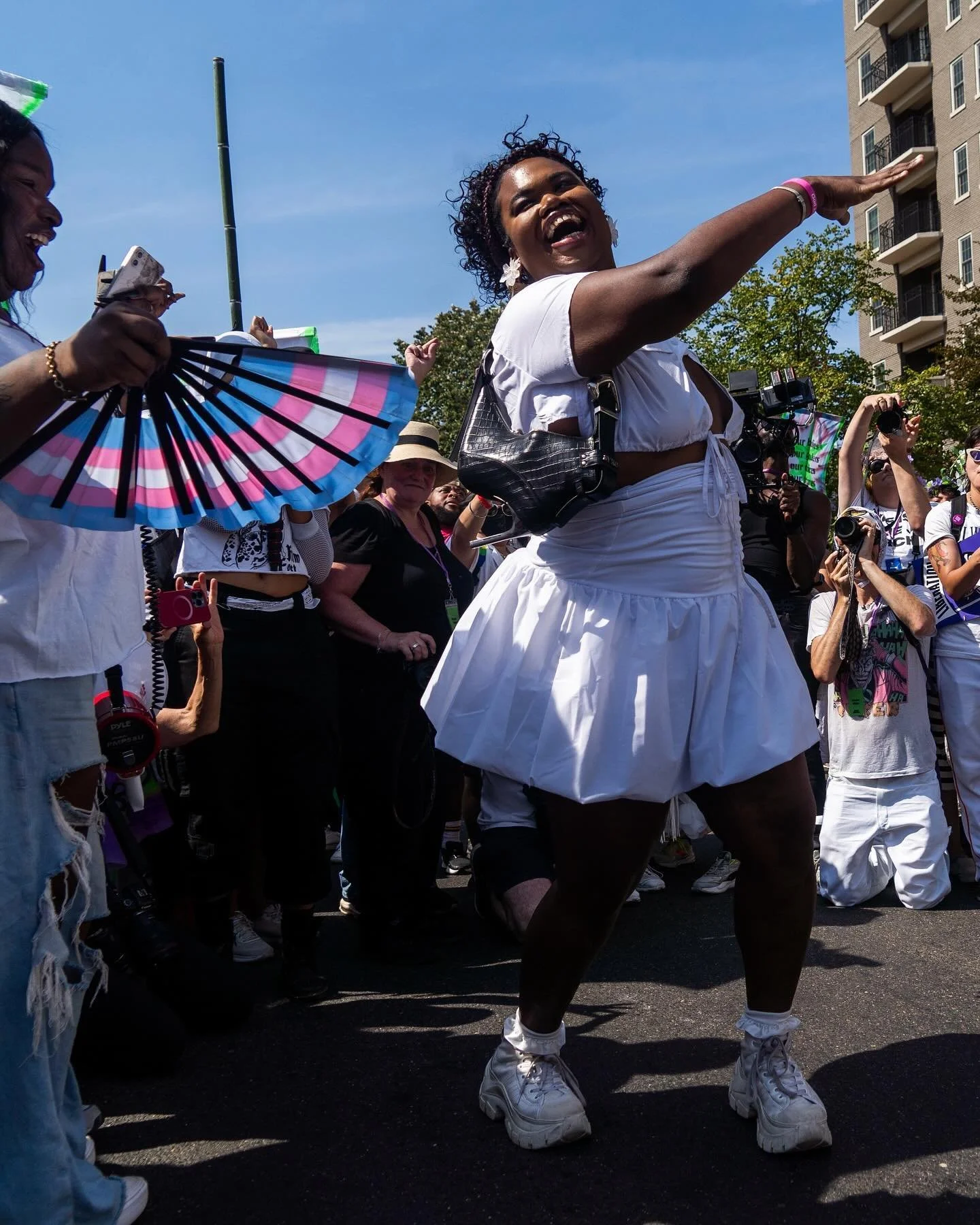 Thousands of queers, abortion advocates, activists and allies gathered in Washington DC on Saturday, September 14th to march for bodily autonomy with the first ever Gender Liberation March. @genderlib