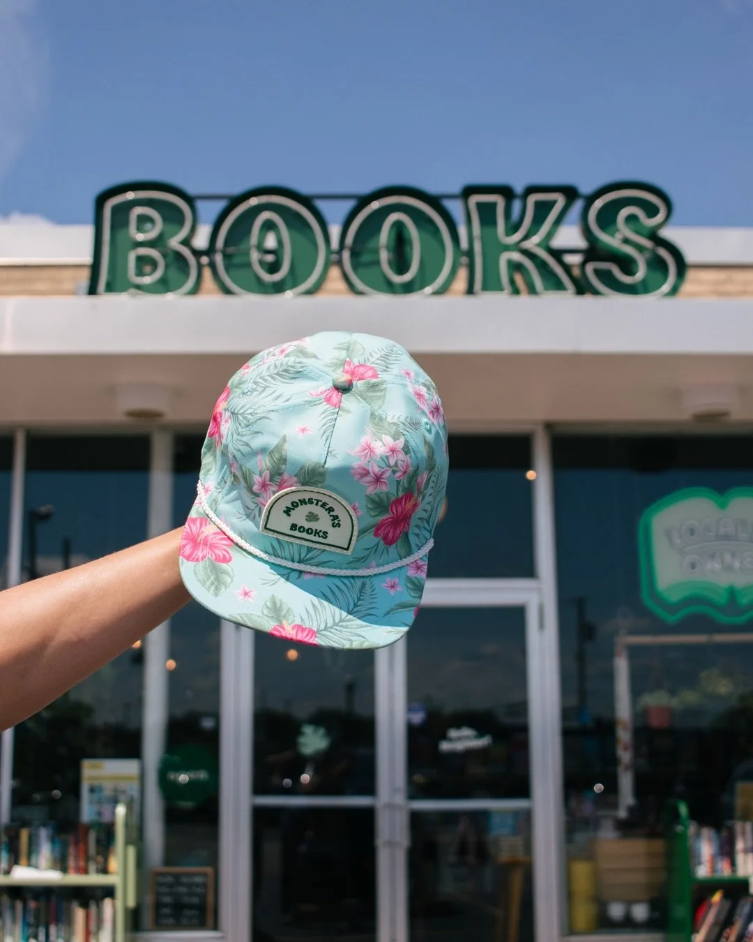 New summer hats for @monsterasbooks!! 🏝️🤙

You can get &lsquo;em at www.monsterasbooks.com, or in the shop in Overland Park, KS

Patch and logo design by: 🌭 
Produced by my friends at @gladhandstudio 

#merchdesign #merch #branddesigner #kansascit